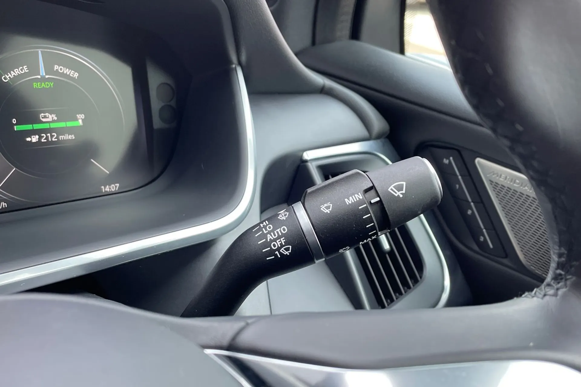 Jaguar I-PACE thumbnail image number 66