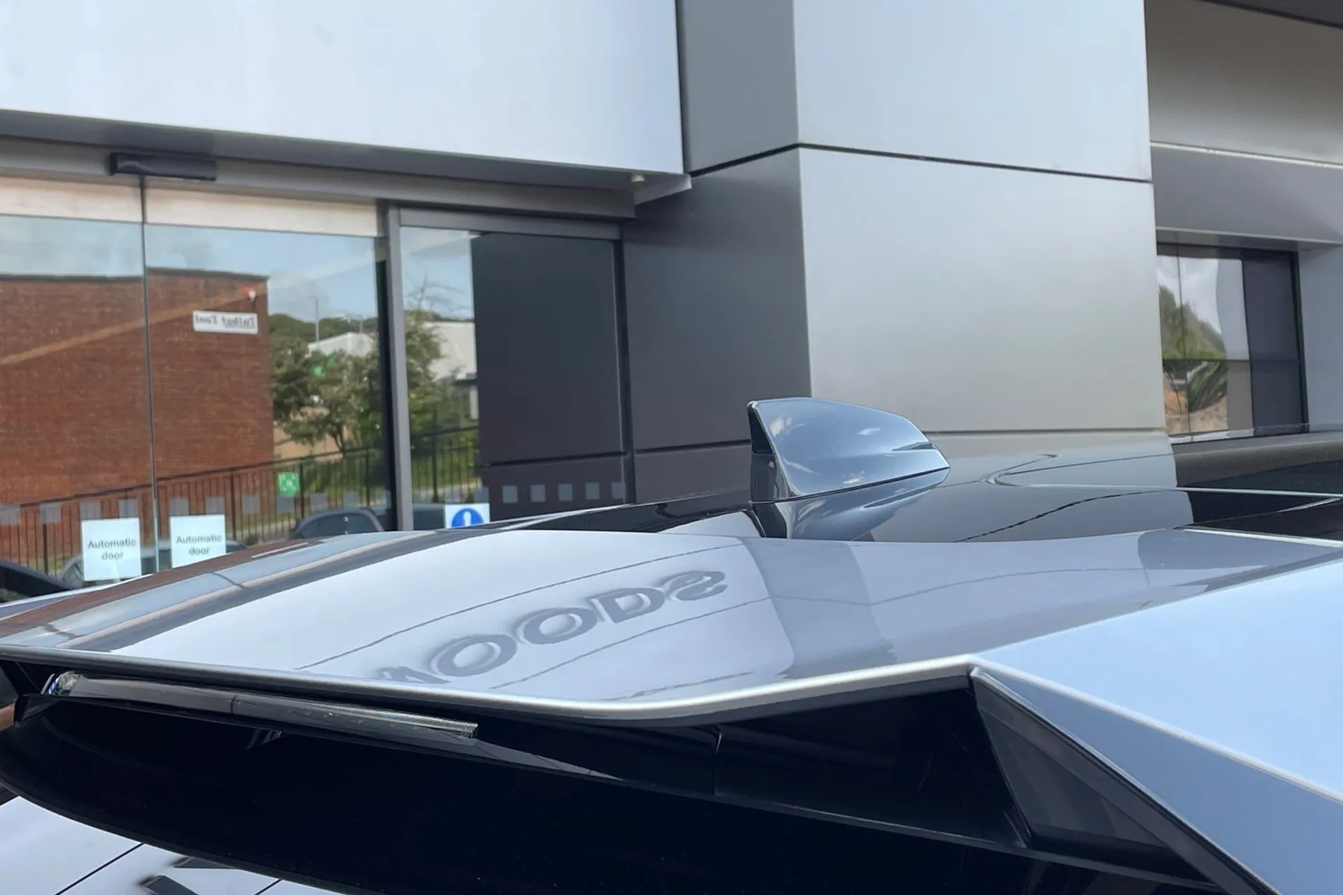 Jaguar I-PACE thumbnail image number 26