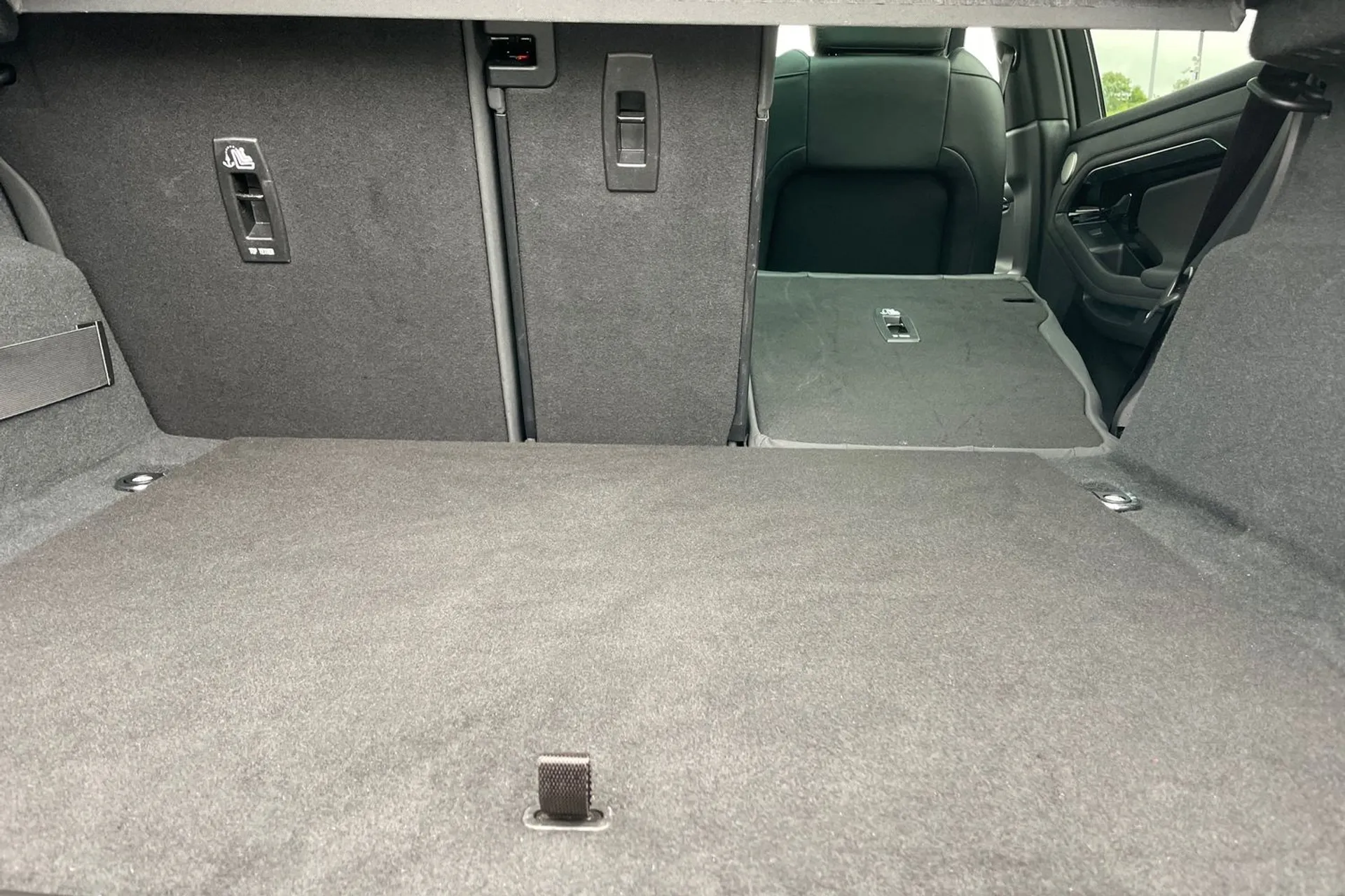 LAND ROVER RANGE ROVER EVOQUE thumbnail image number 36
