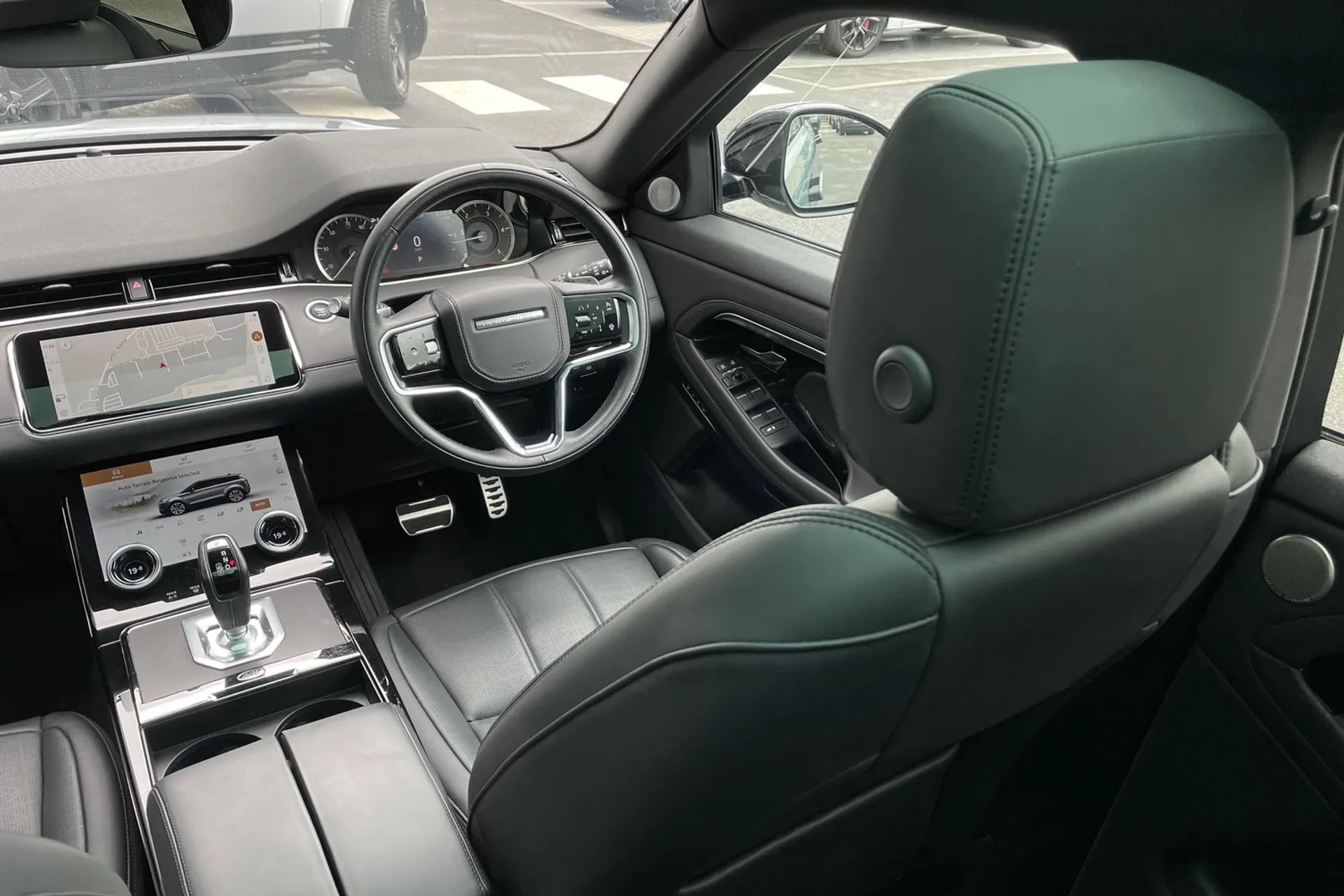LAND ROVER RANGE ROVER EVOQUE thumbnail image number 46
