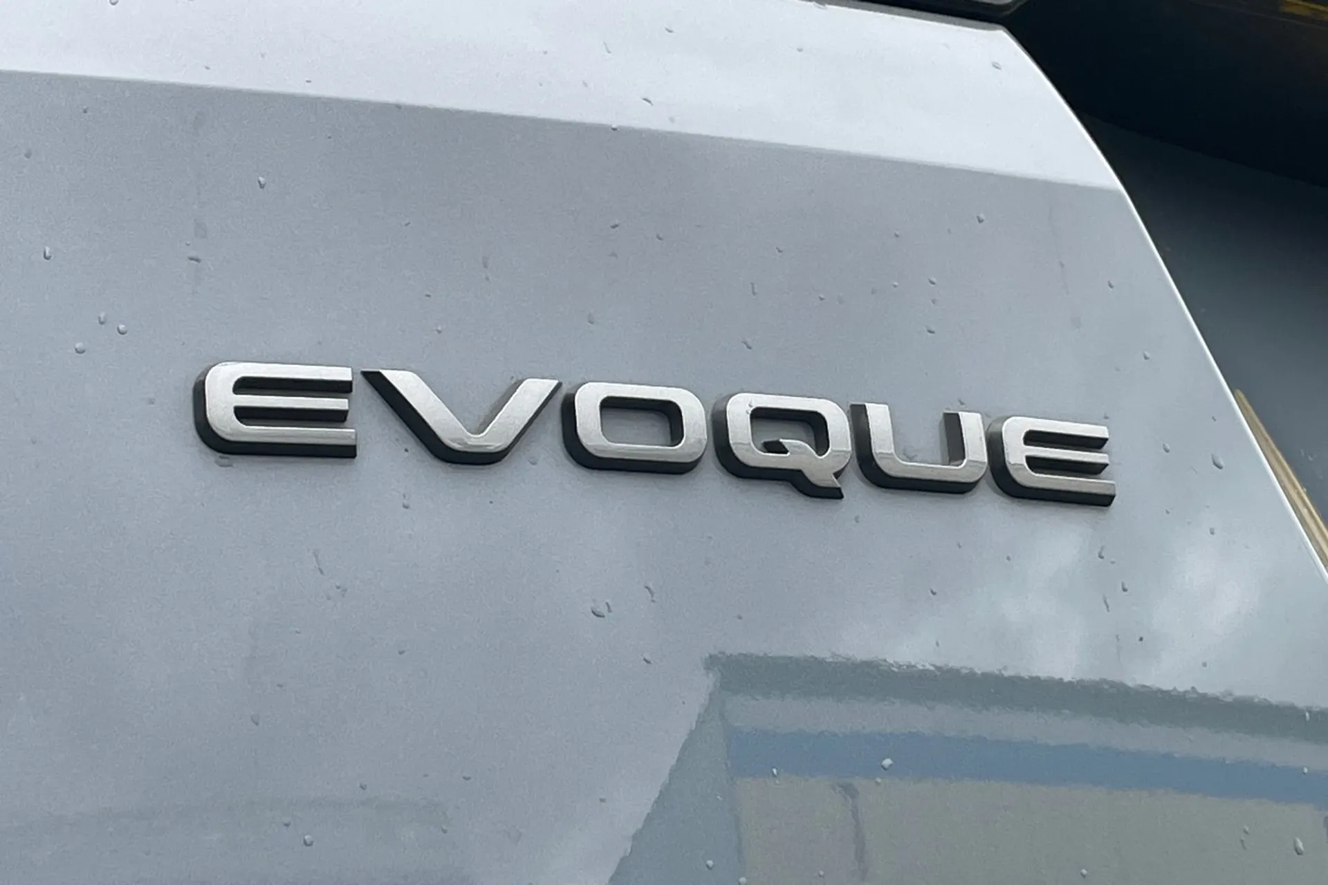 LAND ROVER RANGE ROVER EVOQUE thumbnail image number 33
