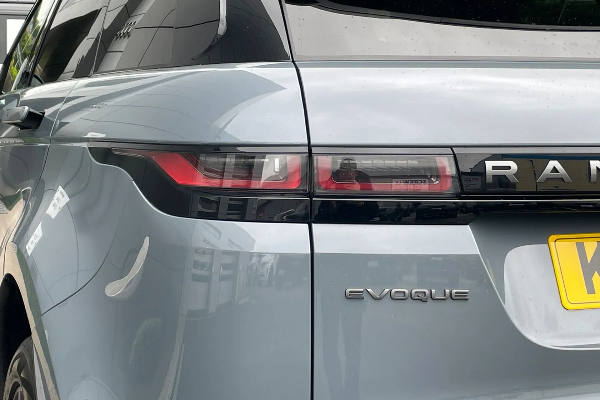 LAND ROVER RANGE ROVER EVOQUE thumbnail image number 31