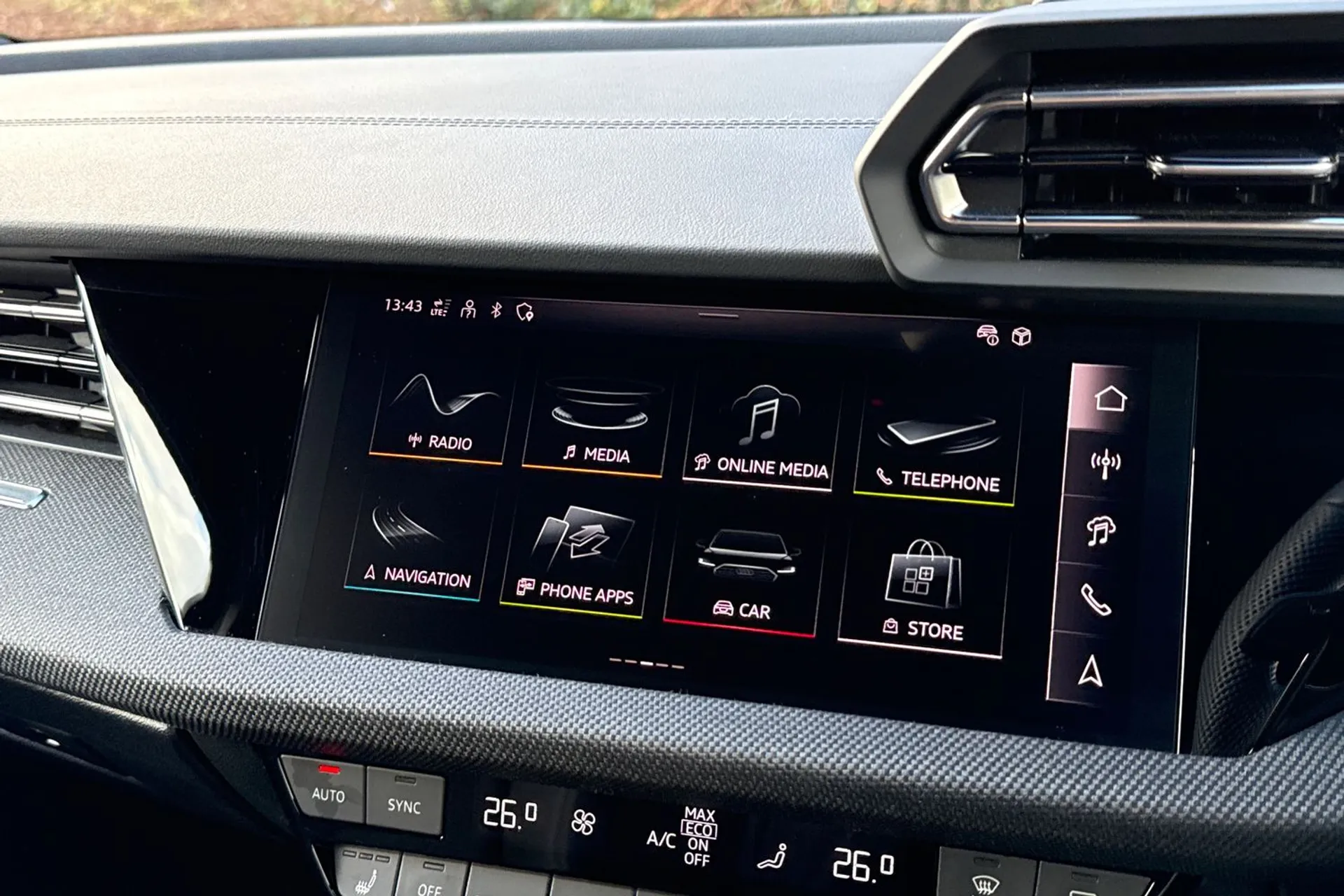 Audi A3 thumbnail image number 44