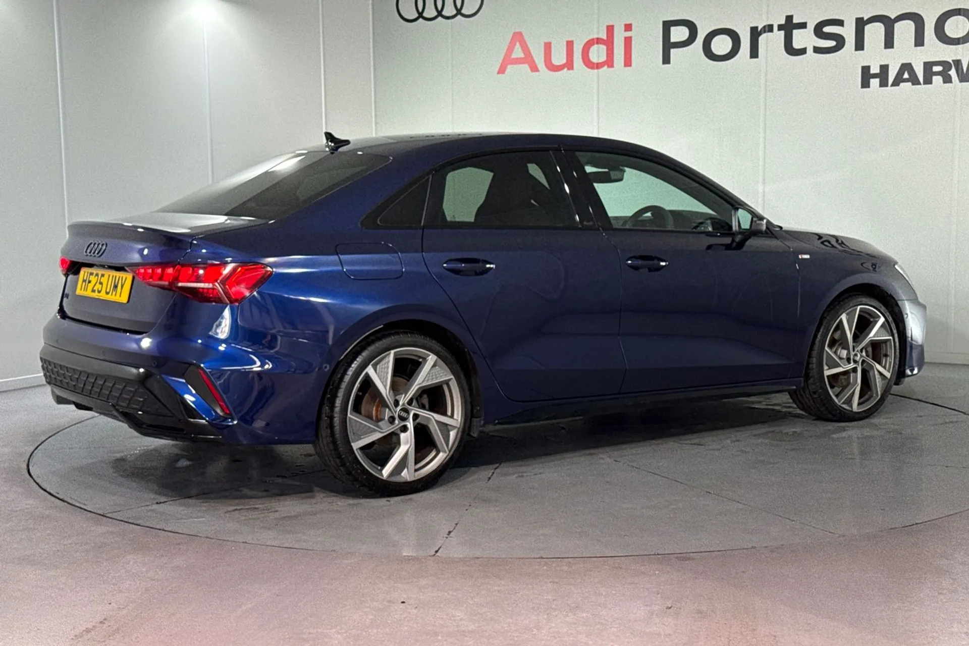 Audi A3 thumbnail image number 11