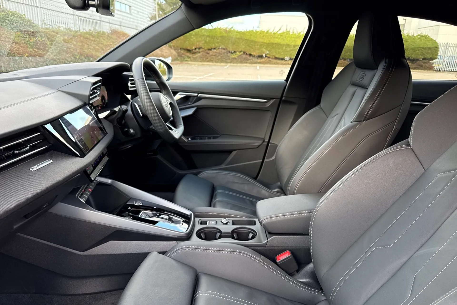 Audi A3 thumbnail image number 32