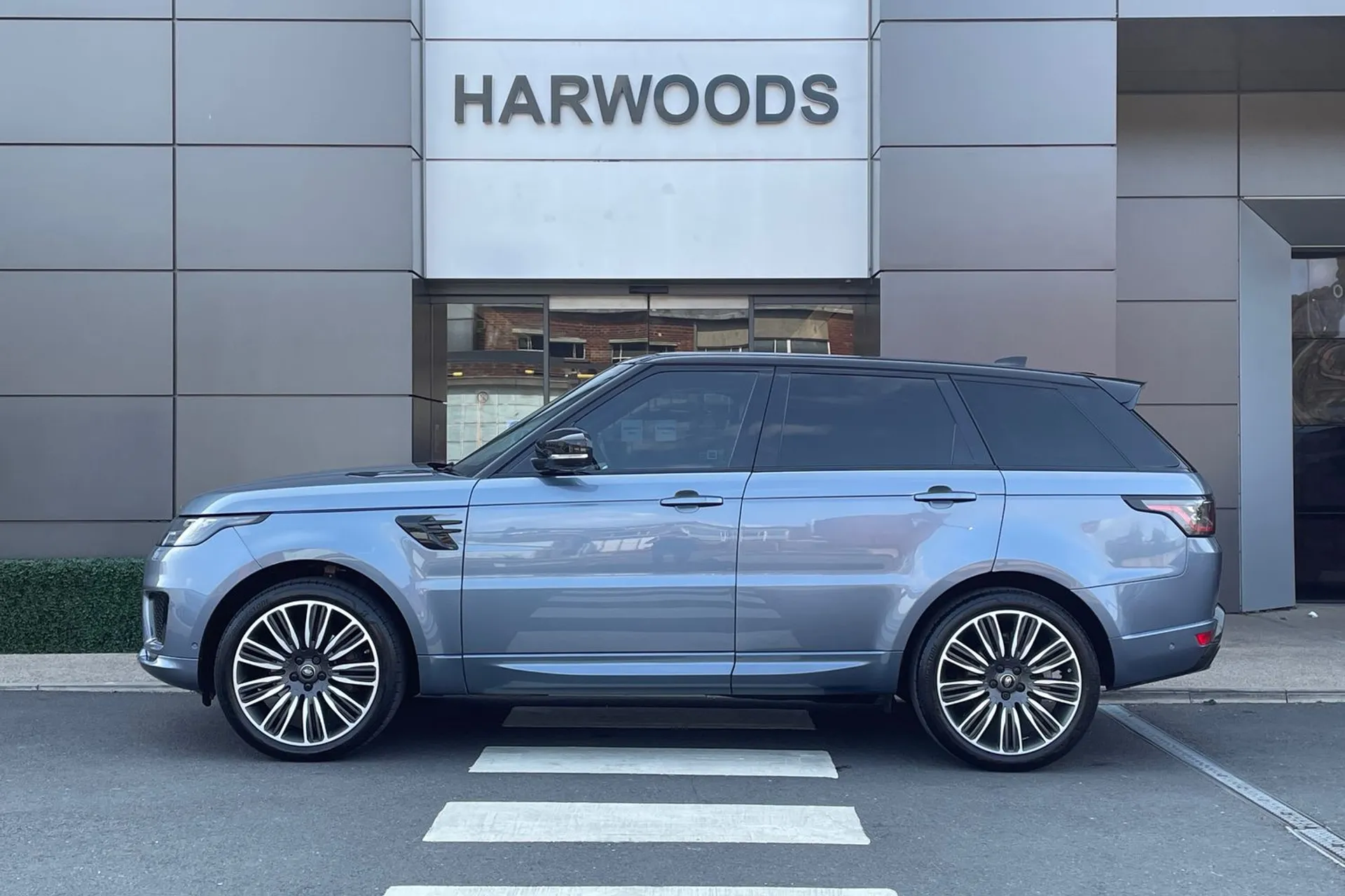 LAND ROVER RANGE ROVER SPORT thumbnail image number 11