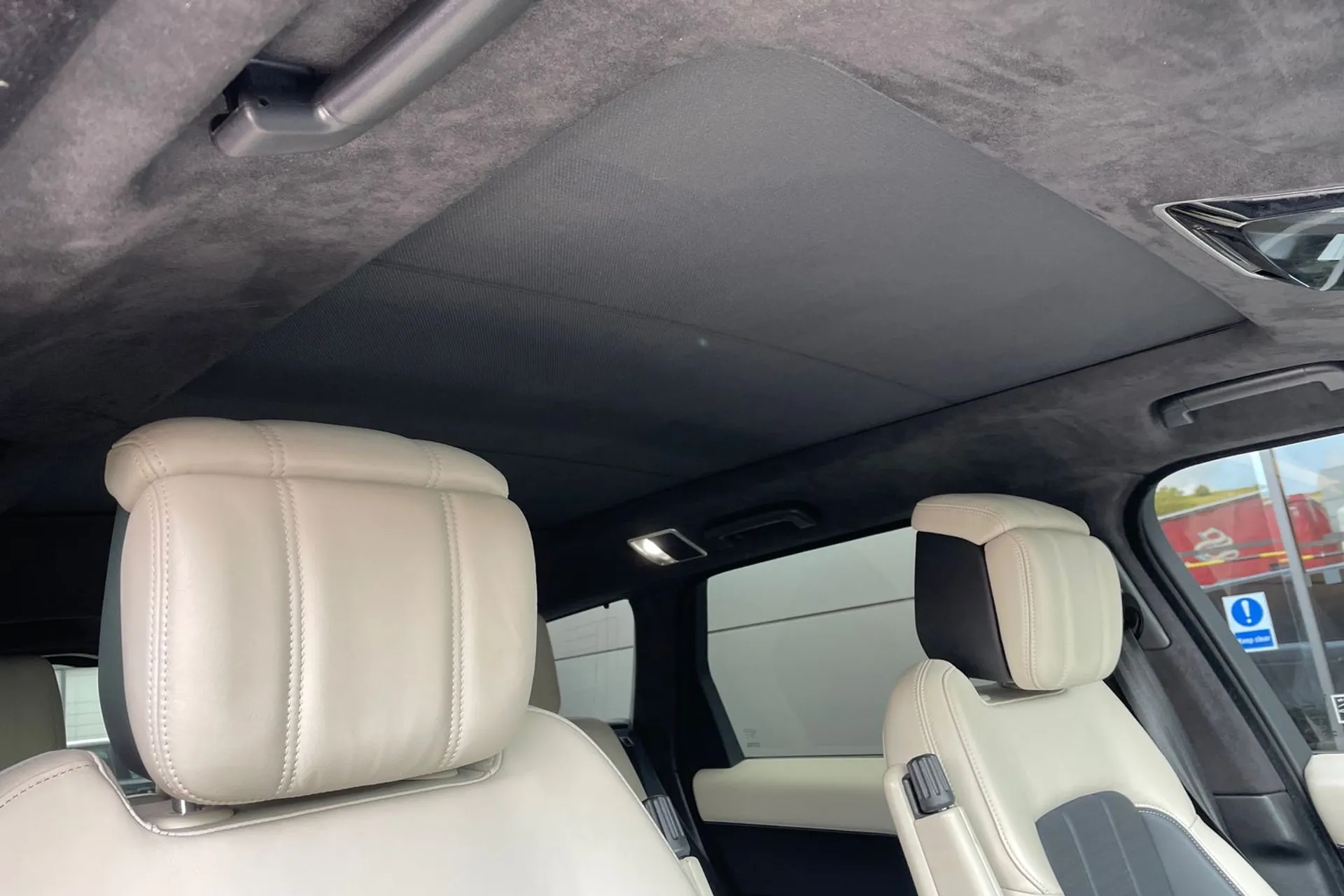LAND ROVER RANGE ROVER SPORT thumbnail image number 8