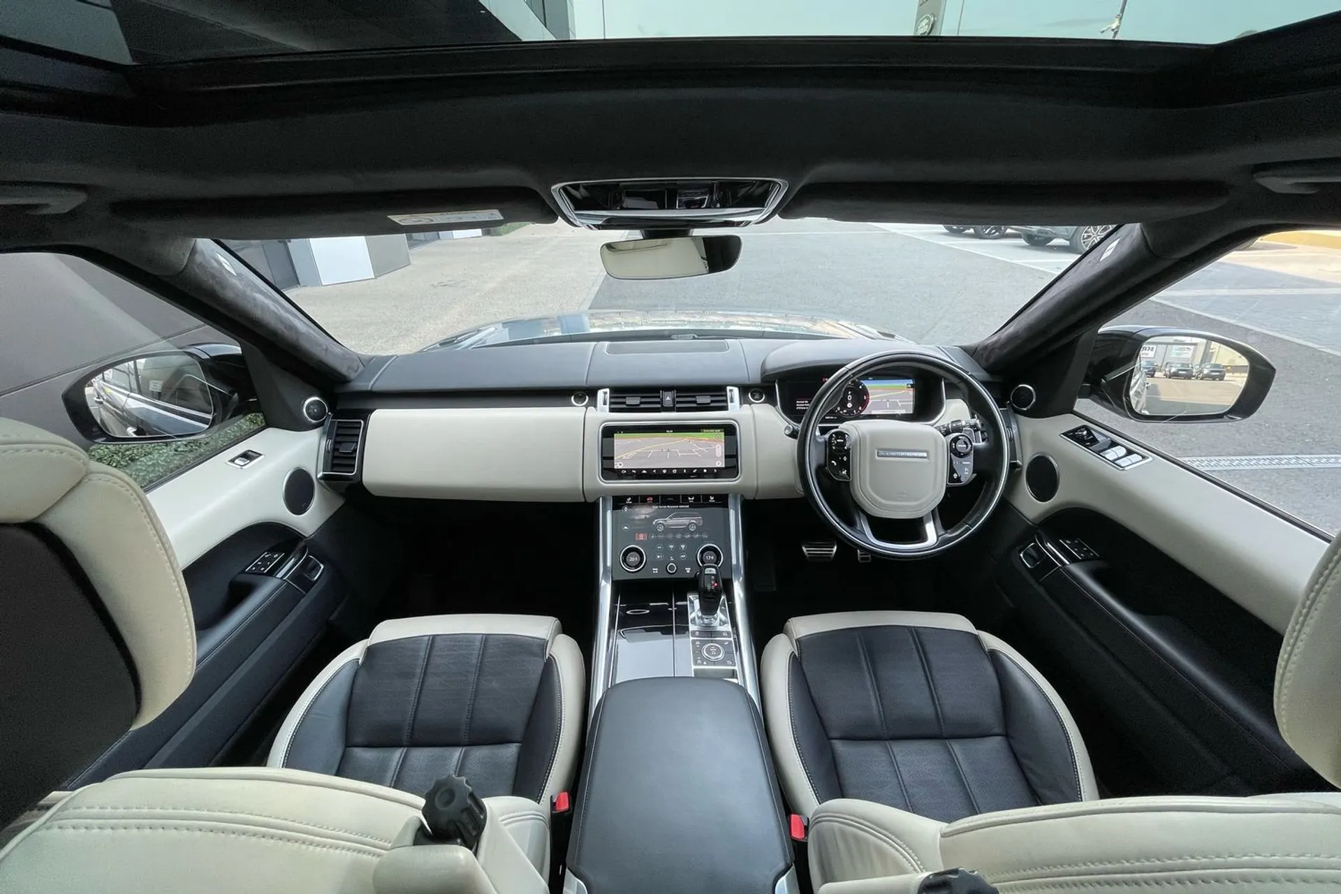 LAND ROVER RANGE ROVER SPORT thumbnail image number 3