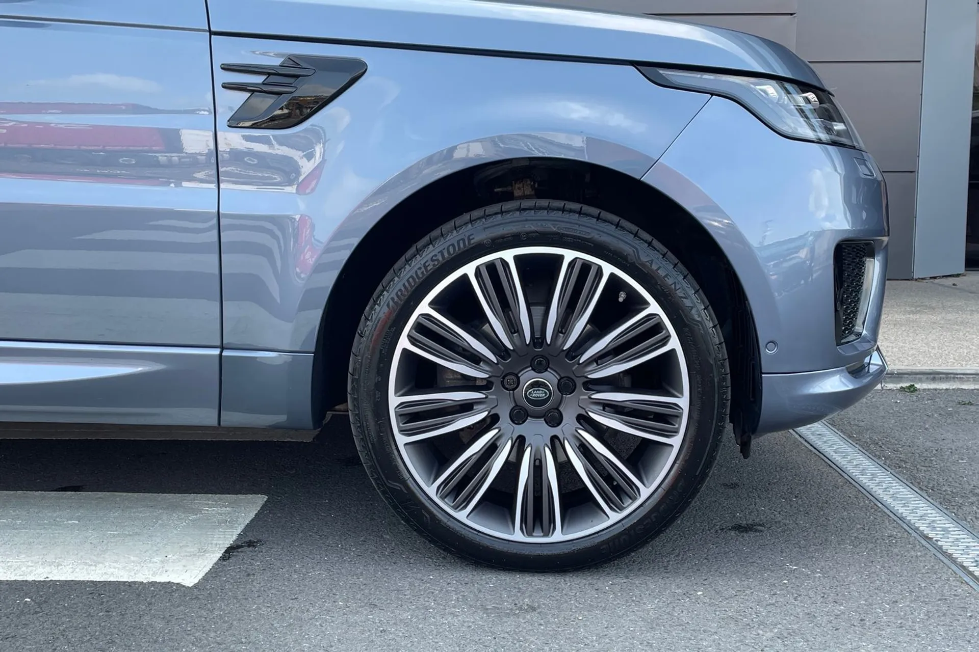 LAND ROVER RANGE ROVER SPORT thumbnail image number 25