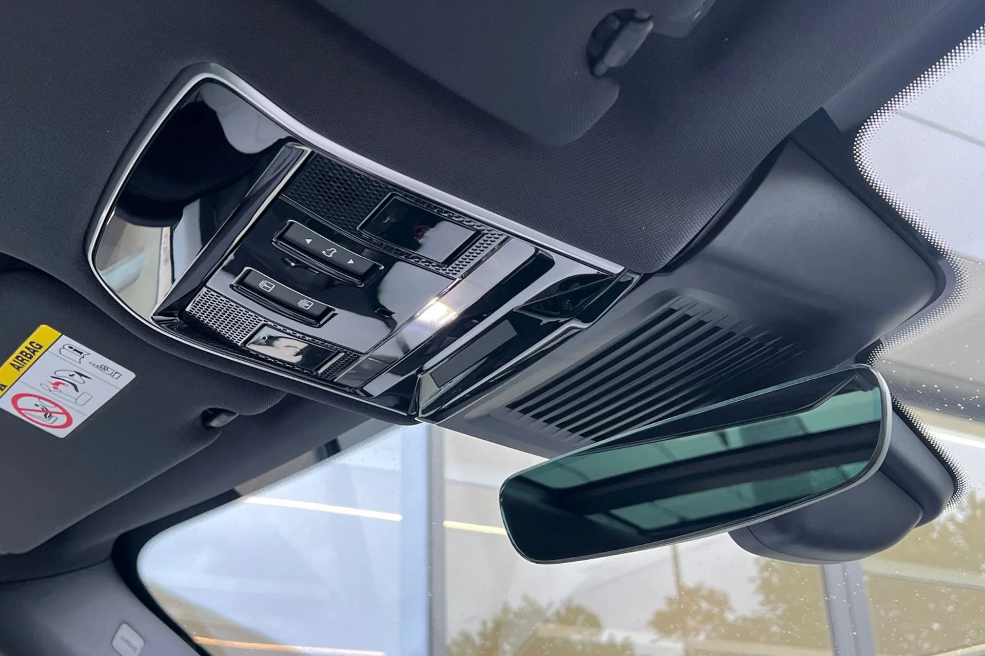 LAND ROVER RANGE ROVER SPORT thumbnail image number 26
