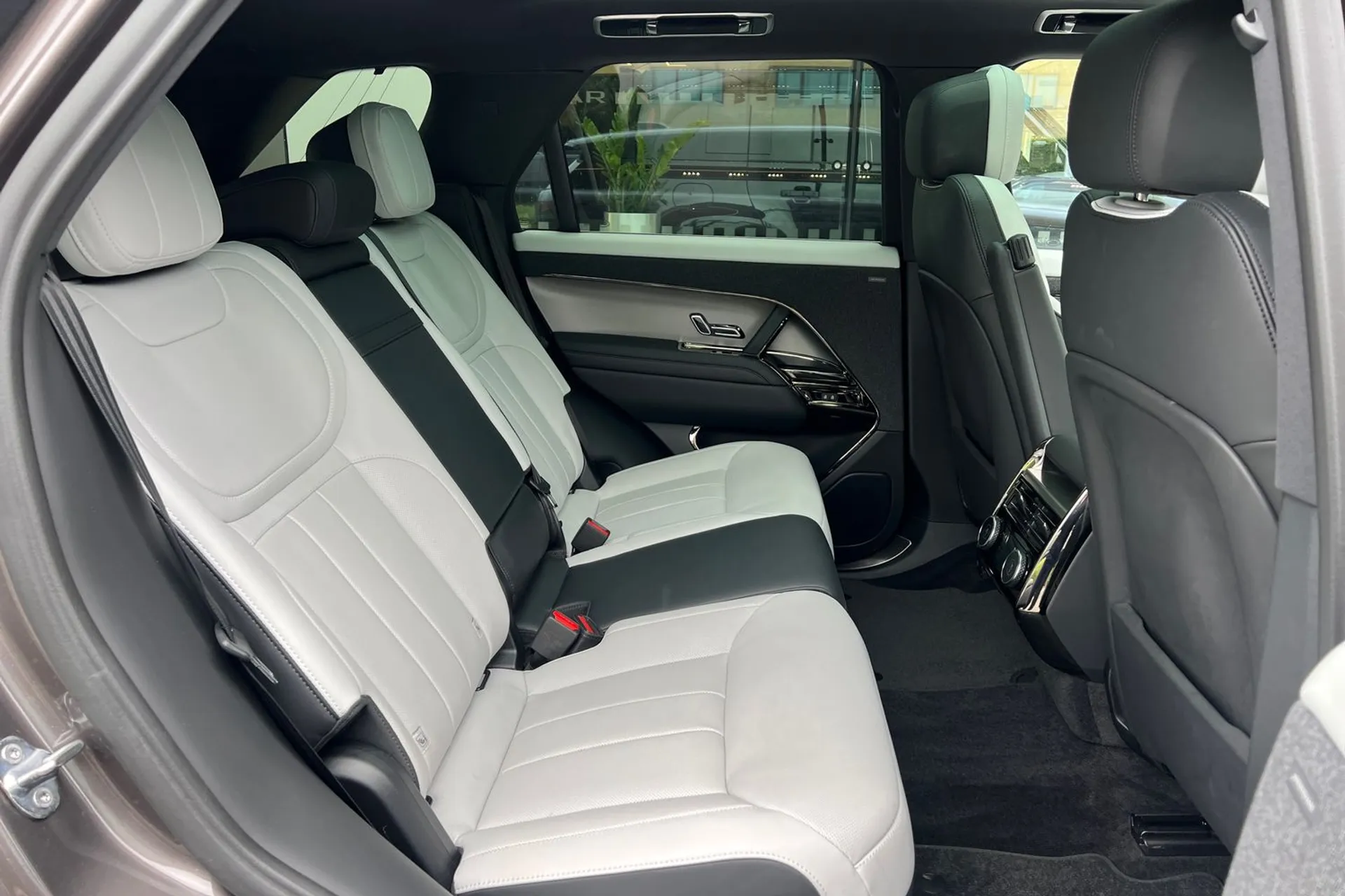 LAND ROVER RANGE ROVER SPORT thumbnail image number 34