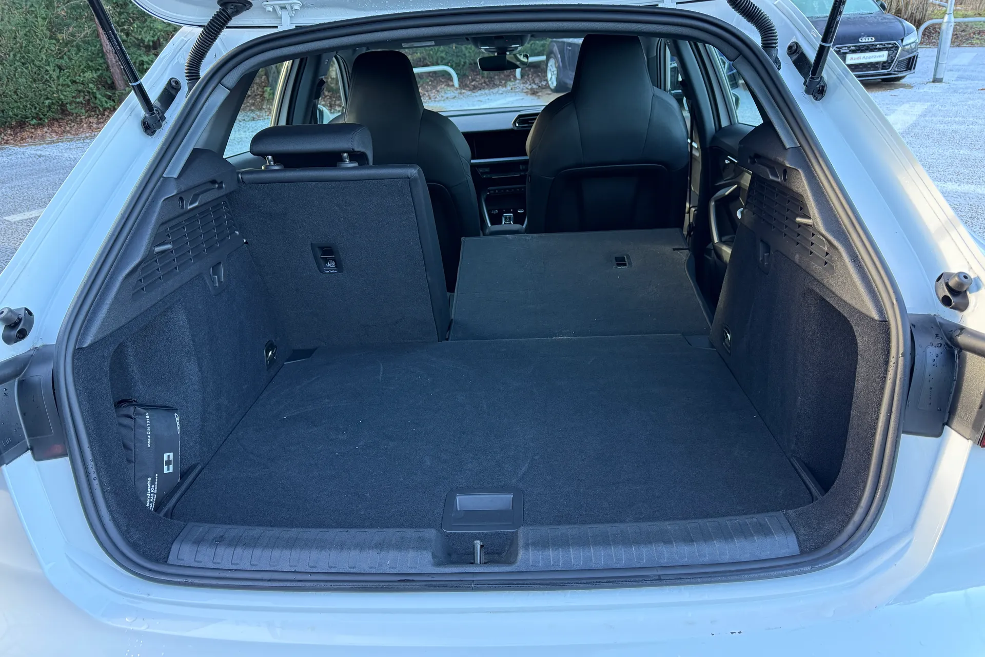 Audi A3 thumbnail image number 31