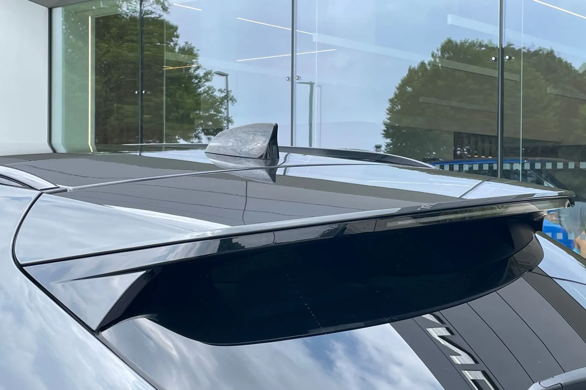 Jaguar F-PACE thumbnail image number 20