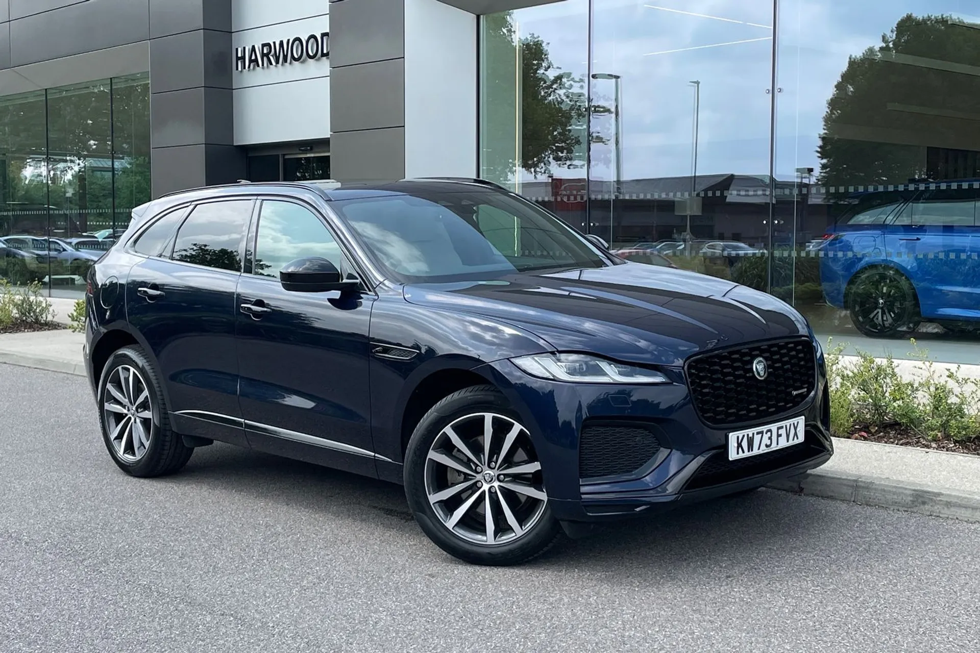 Jaguar F-PACE focused image