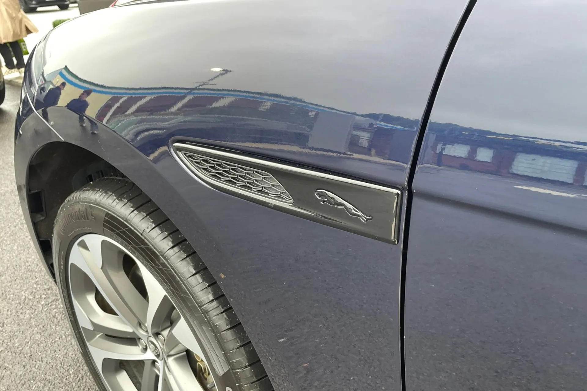 Jaguar F-PACE thumbnail image number 79