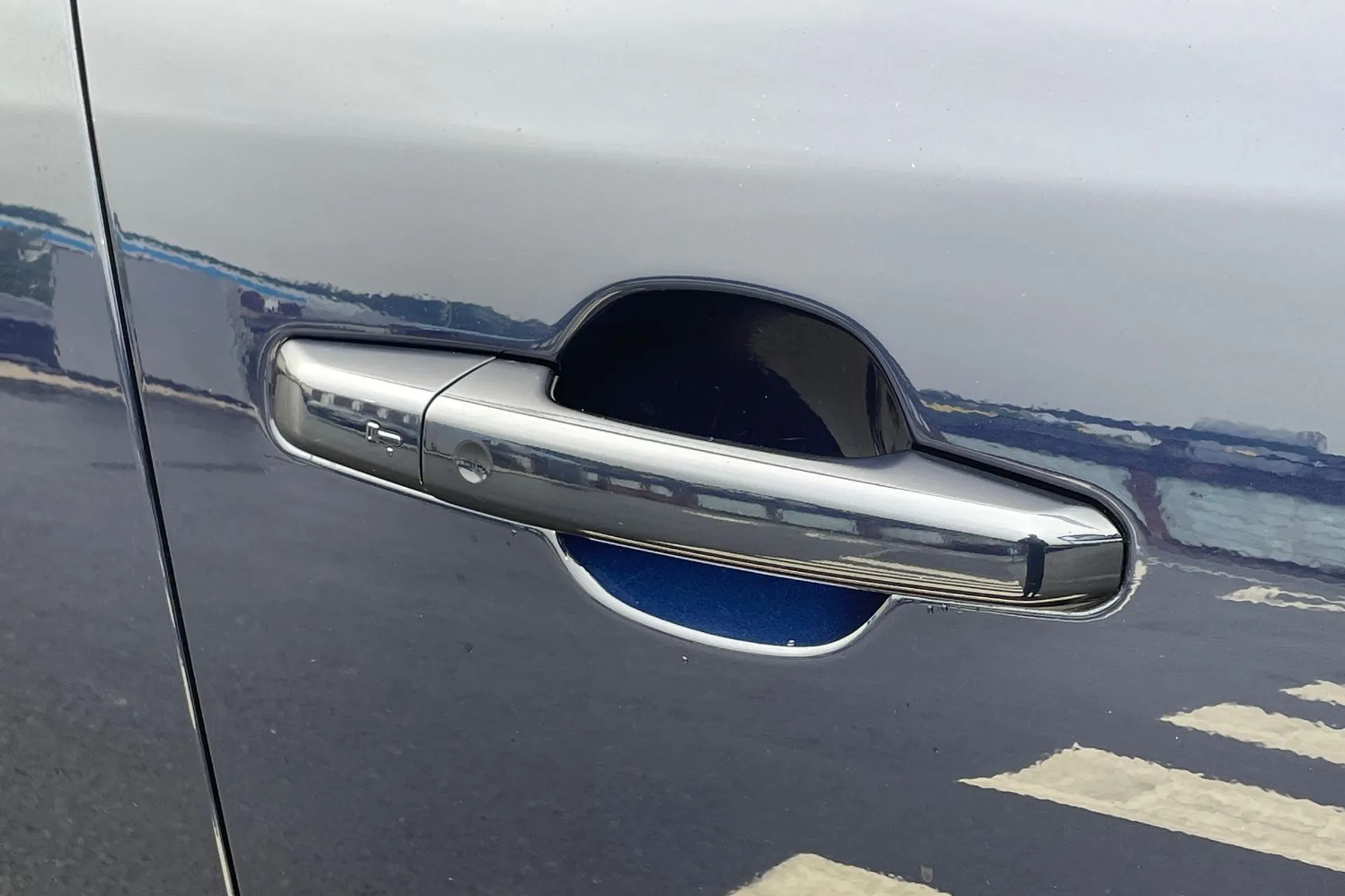 Jaguar F-PACE thumbnail image number 70