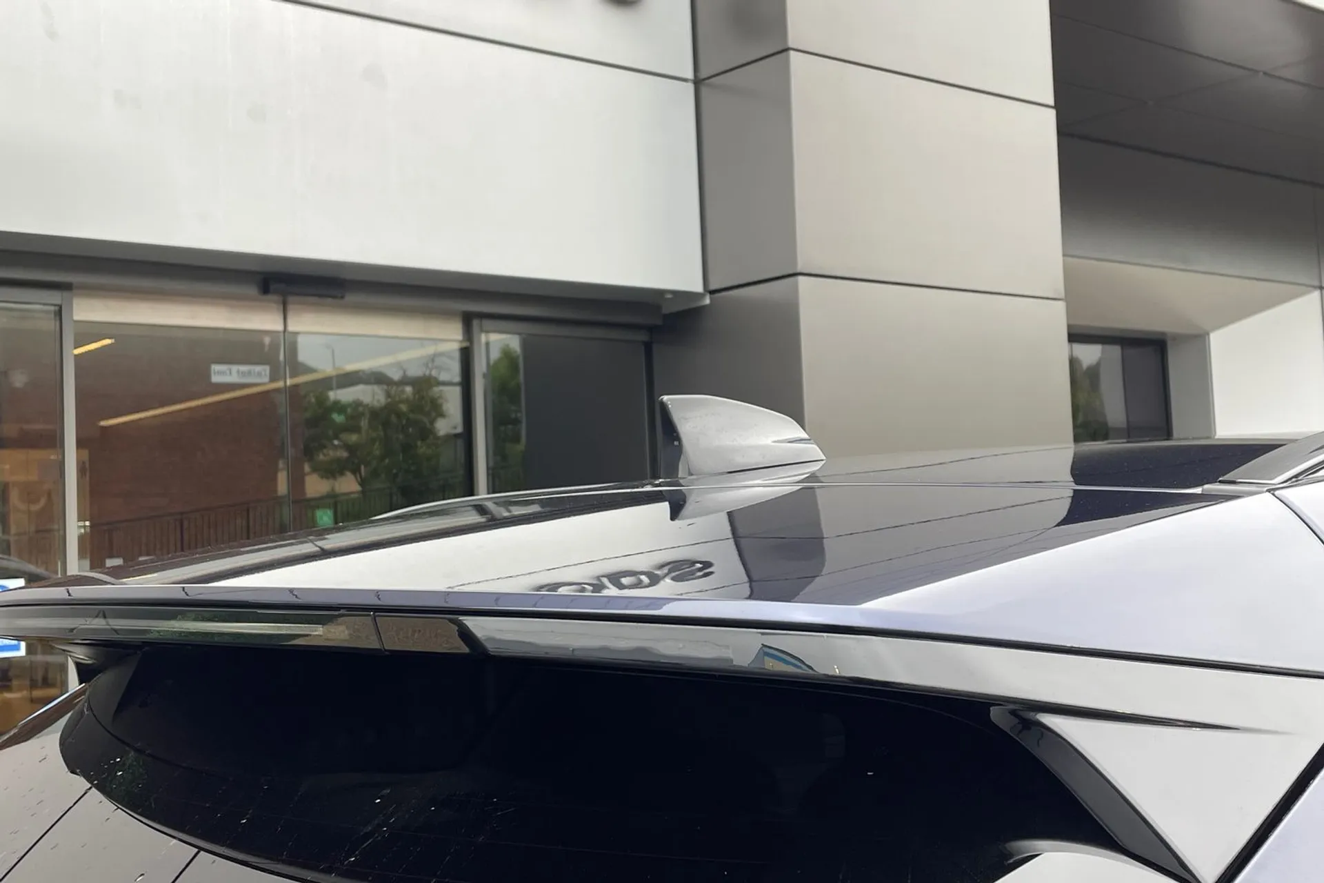 Jaguar F-PACE thumbnail image number 24
