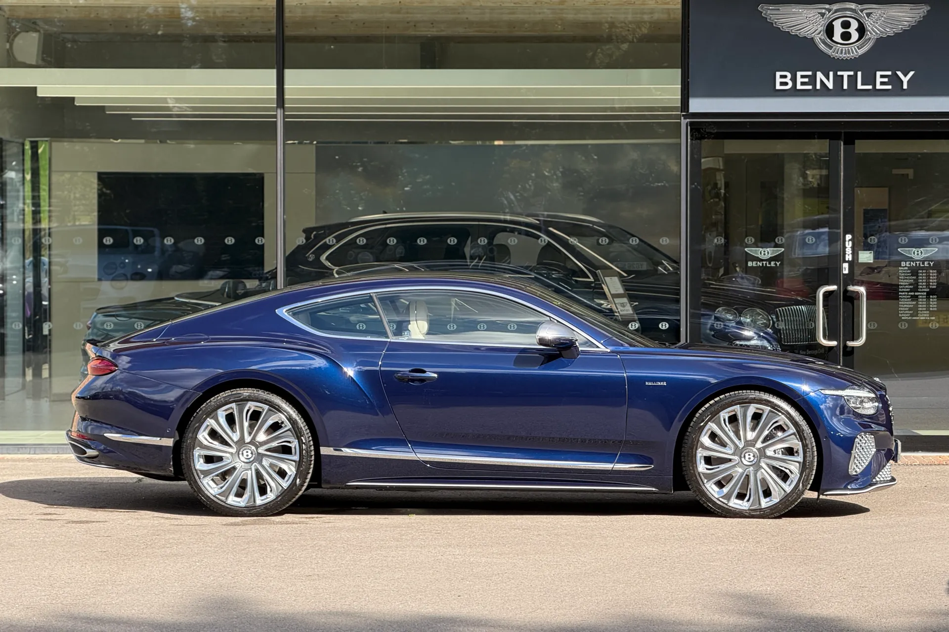 Bentley CONTINENTAL GT thumbnail image number 2