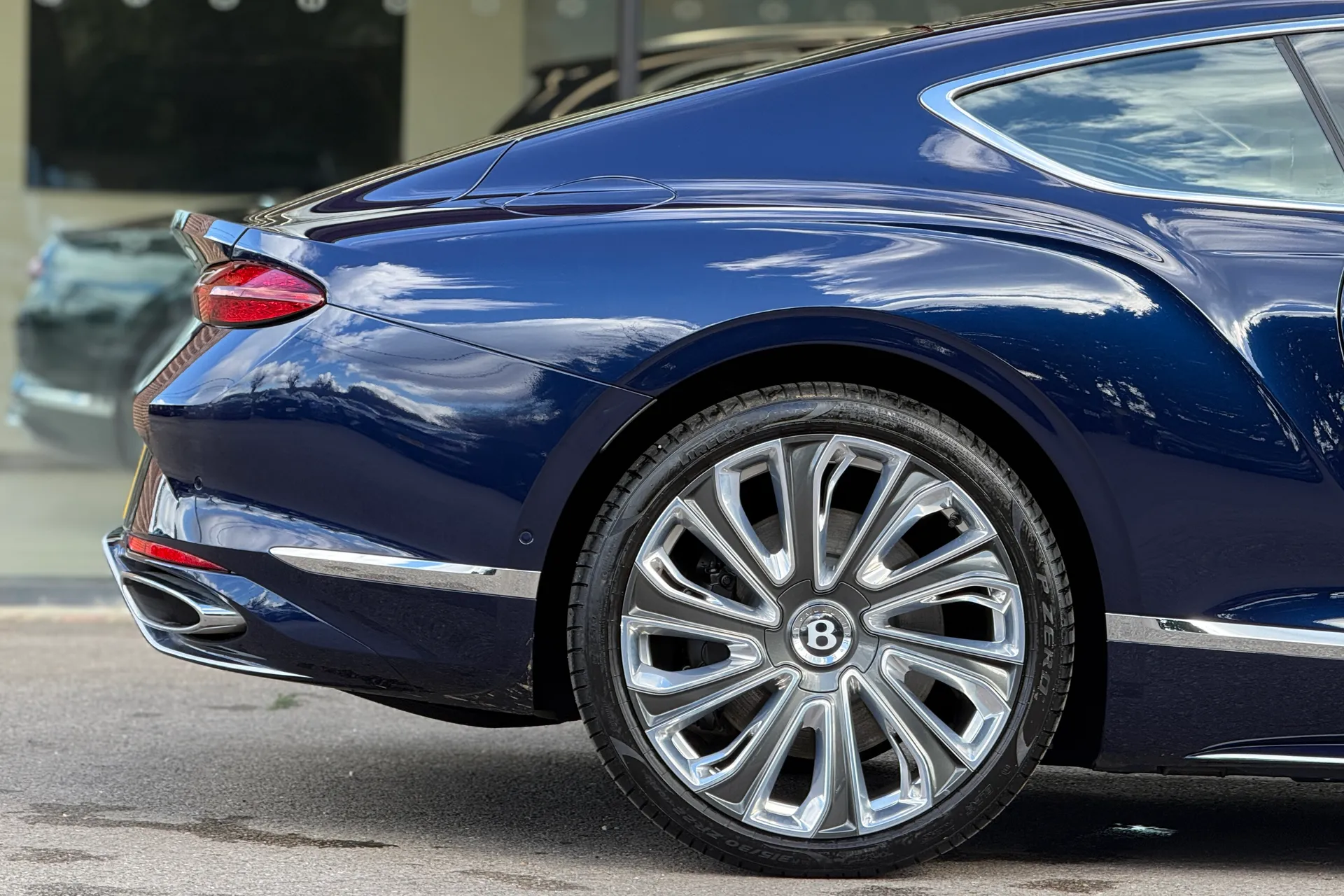 Bentley CONTINENTAL GT thumbnail image number 14