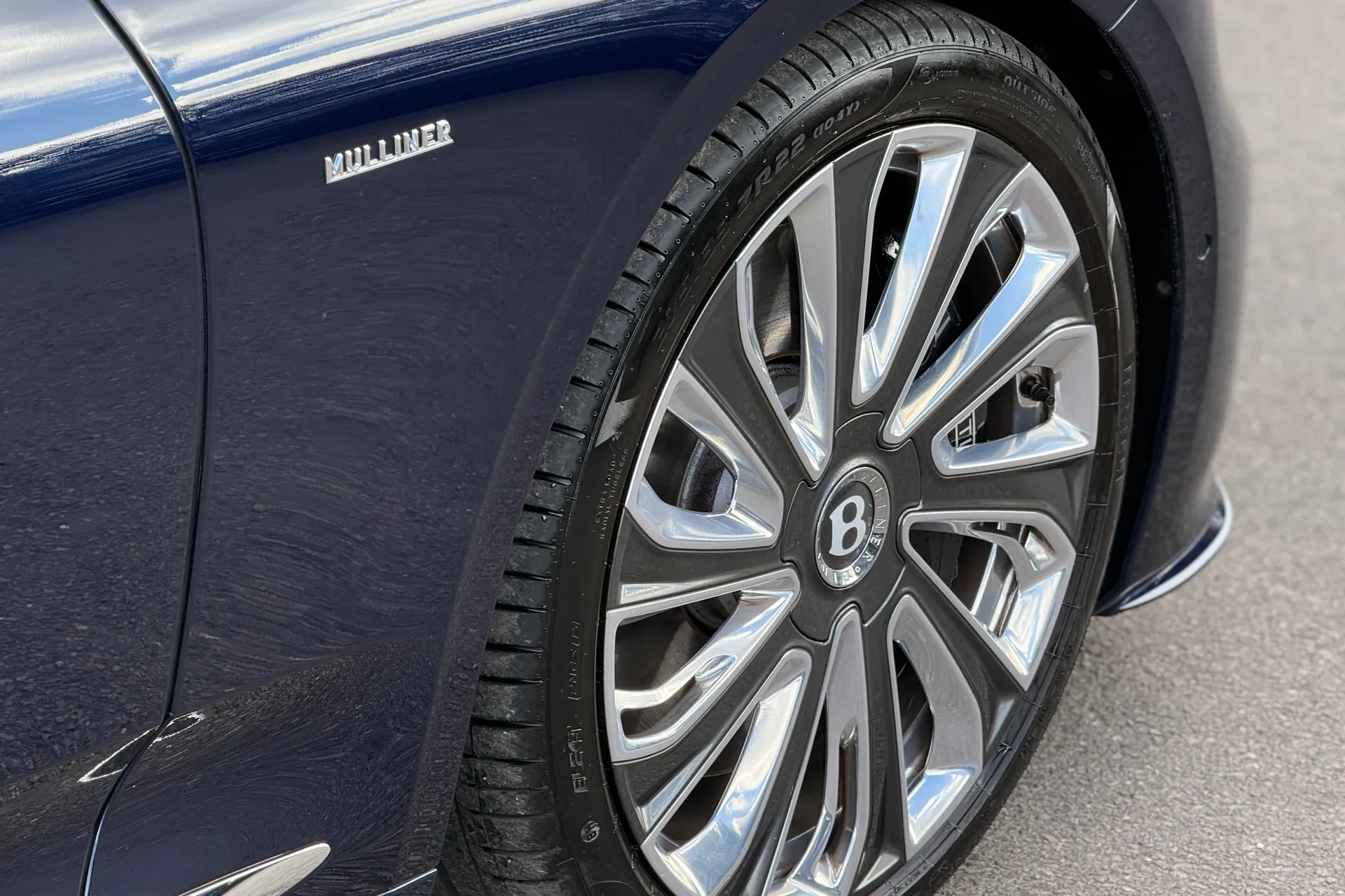 Bentley CONTINENTAL GT thumbnail image number 12