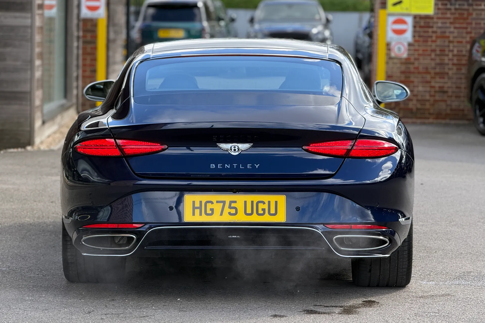 Bentley CONTINENTAL GT thumbnail image number 9