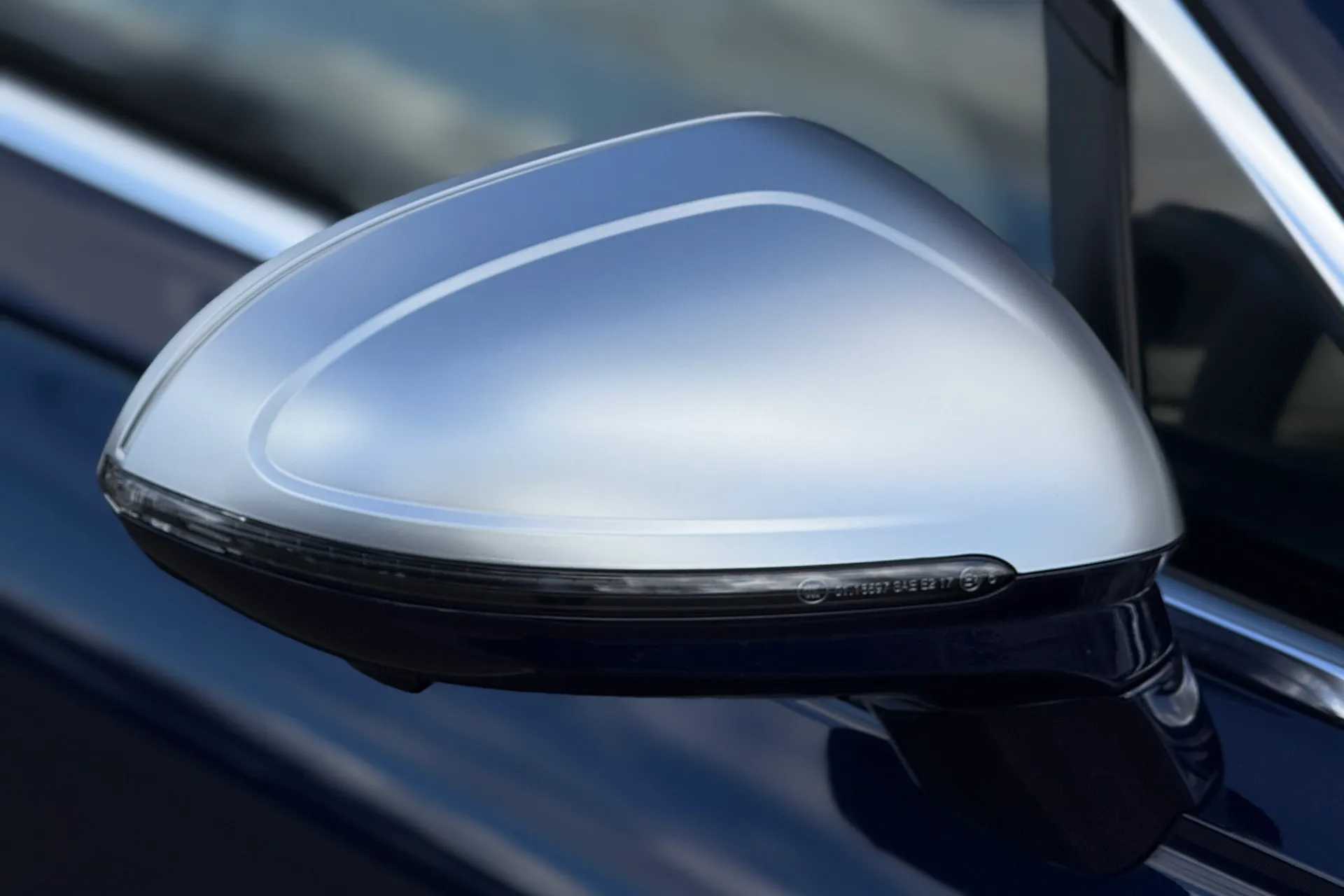 Bentley CONTINENTAL GT thumbnail image number 16