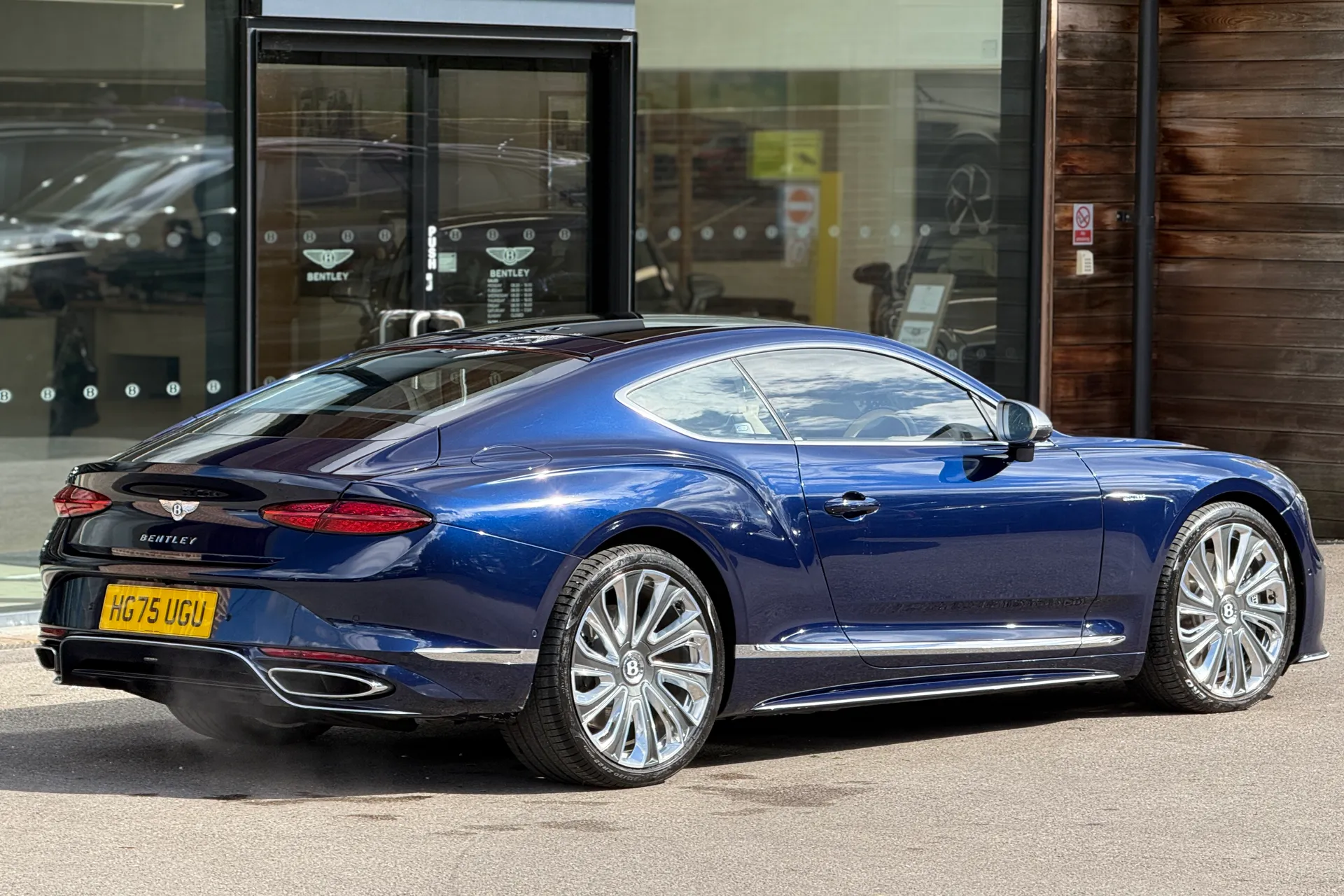 Bentley CONTINENTAL GT thumbnail image number 7