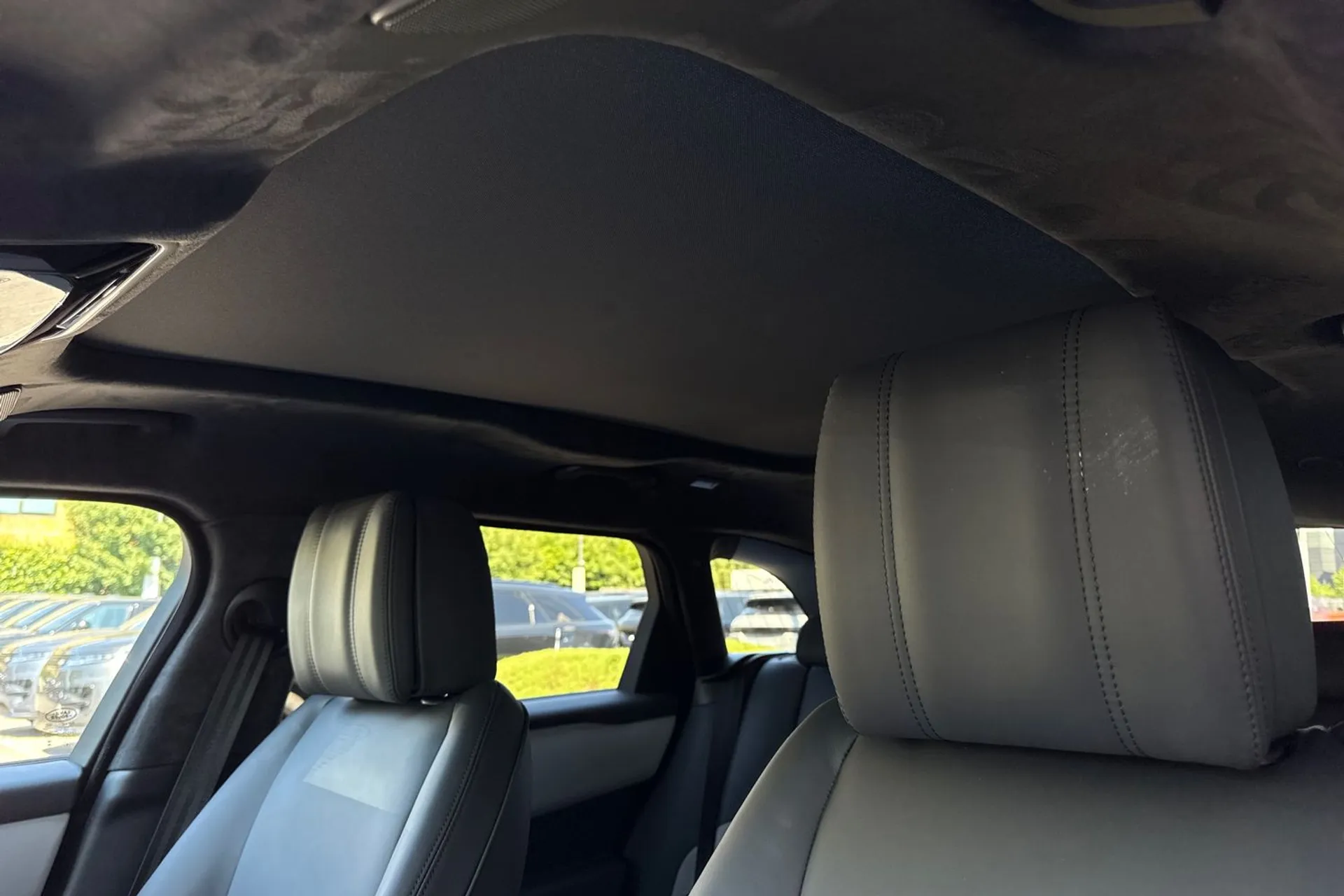 LAND ROVER RANGE ROVER VELAR thumbnail image number 48