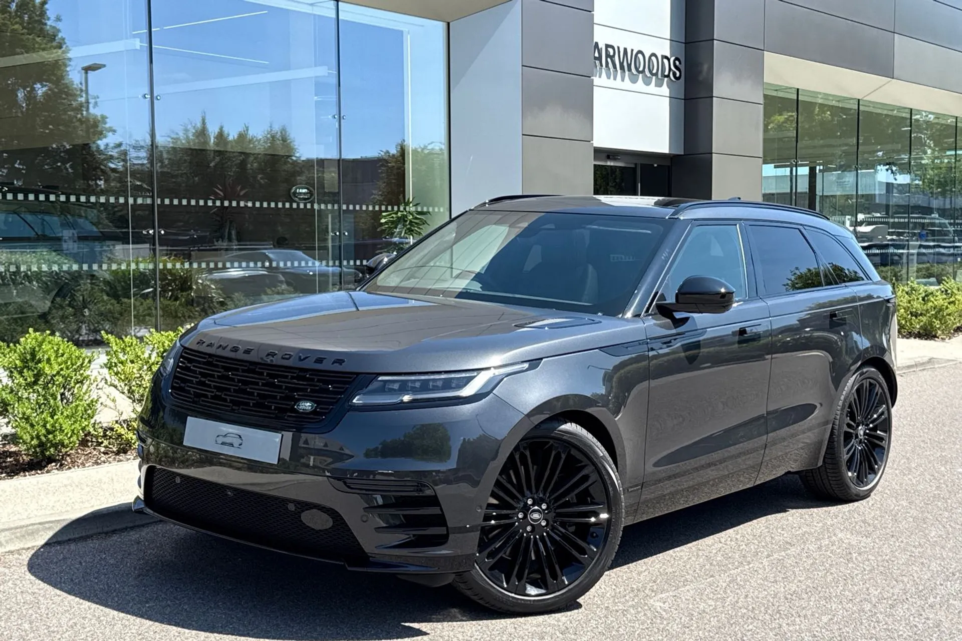 LAND ROVER RANGE ROVER VELAR thumbnail image number 17
