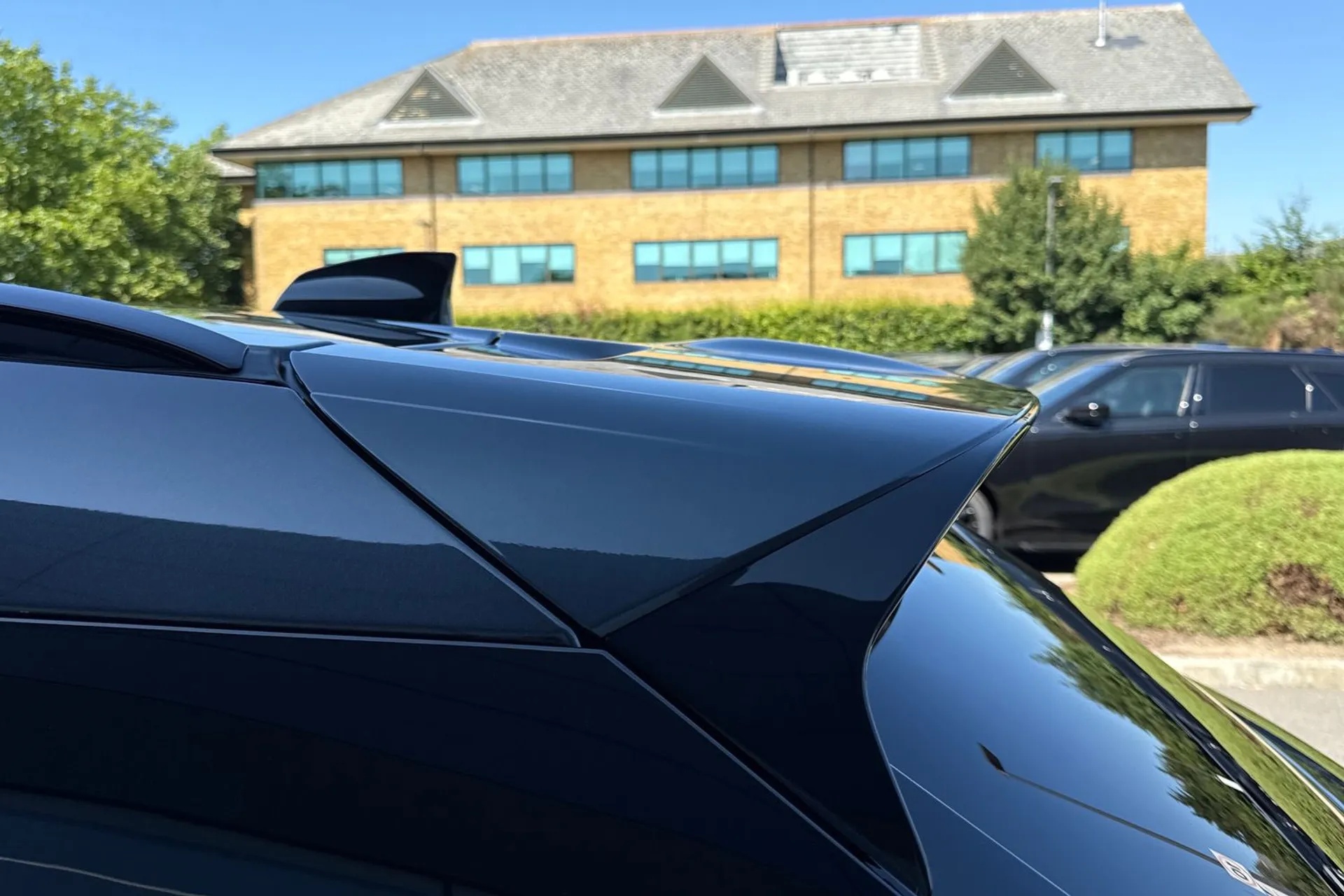 LAND ROVER RANGE ROVER VELAR thumbnail image number 22