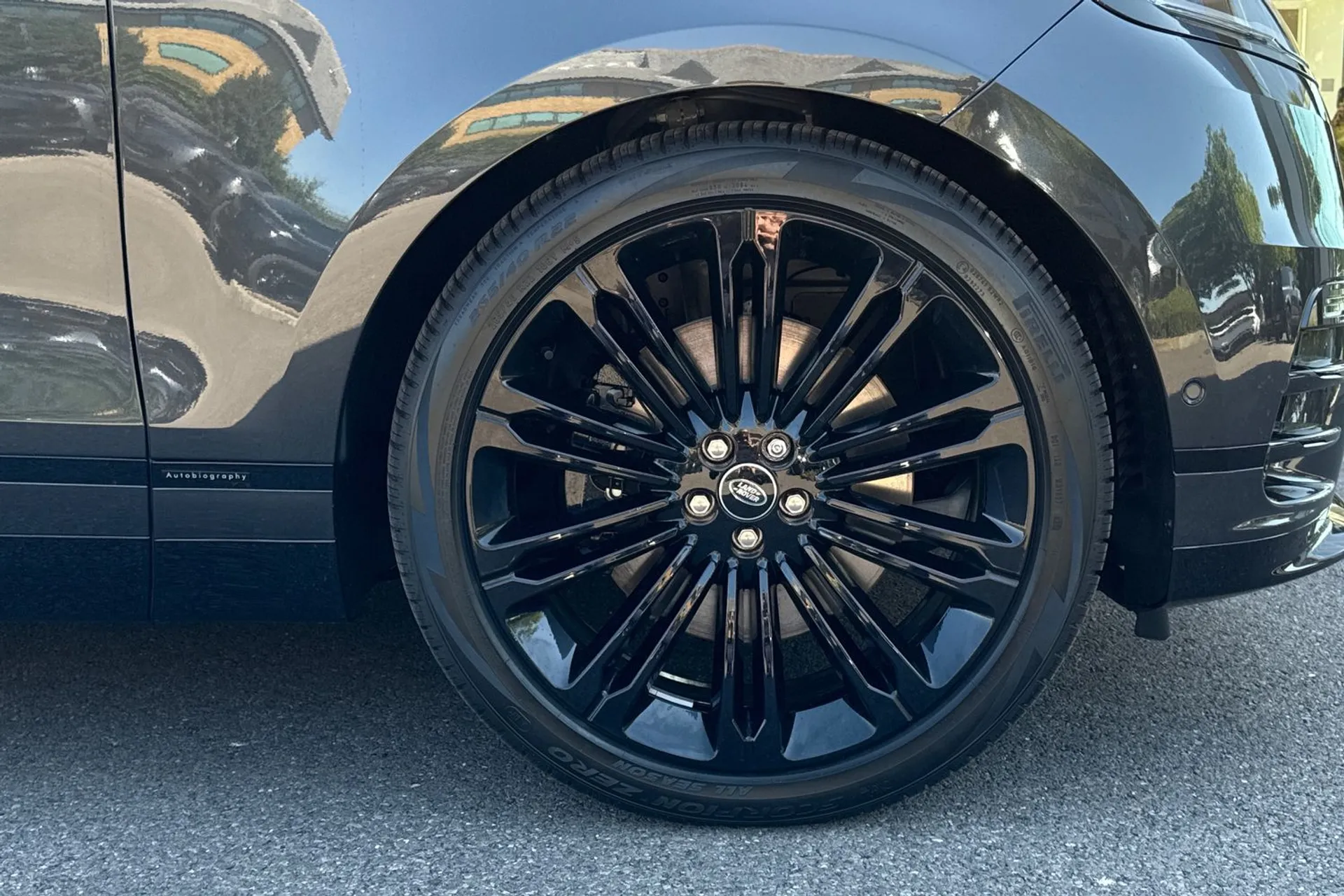 LAND ROVER RANGE ROVER VELAR thumbnail image number 20