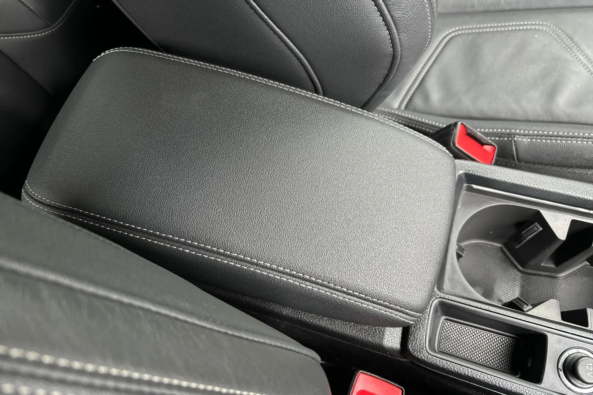 Audi Q3 thumbnail image number 41