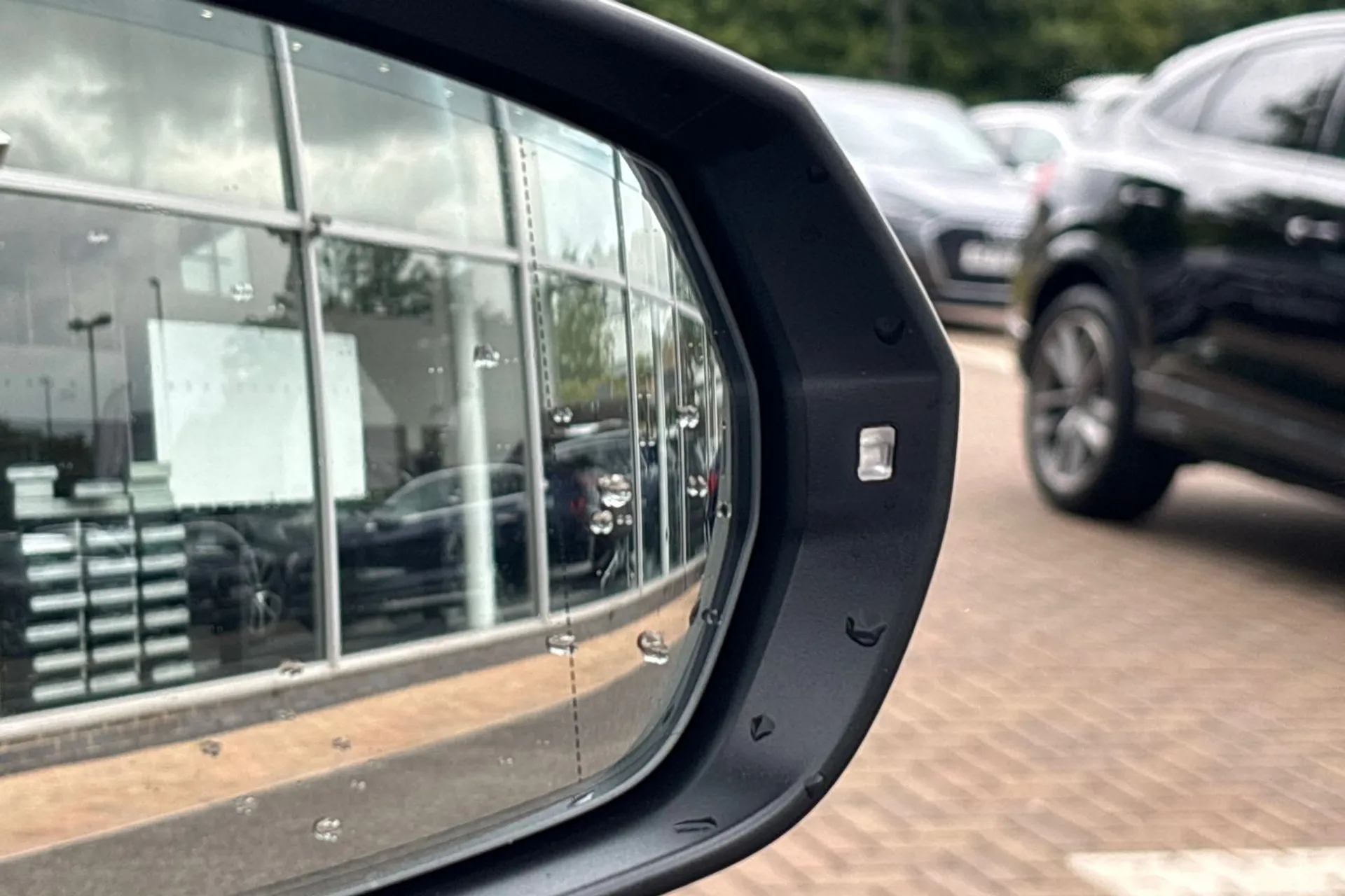 Audi Q3 thumbnail image number 47