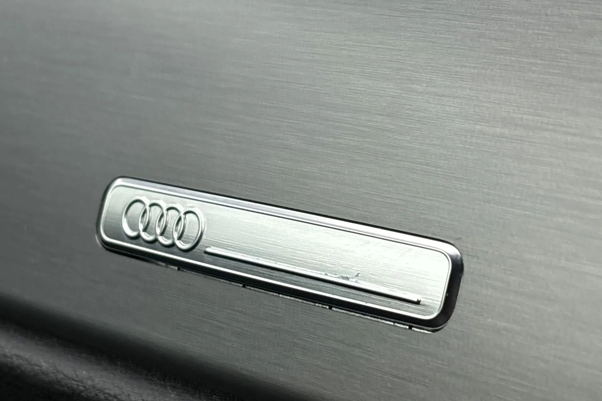 Audi Q3 thumbnail image number 46