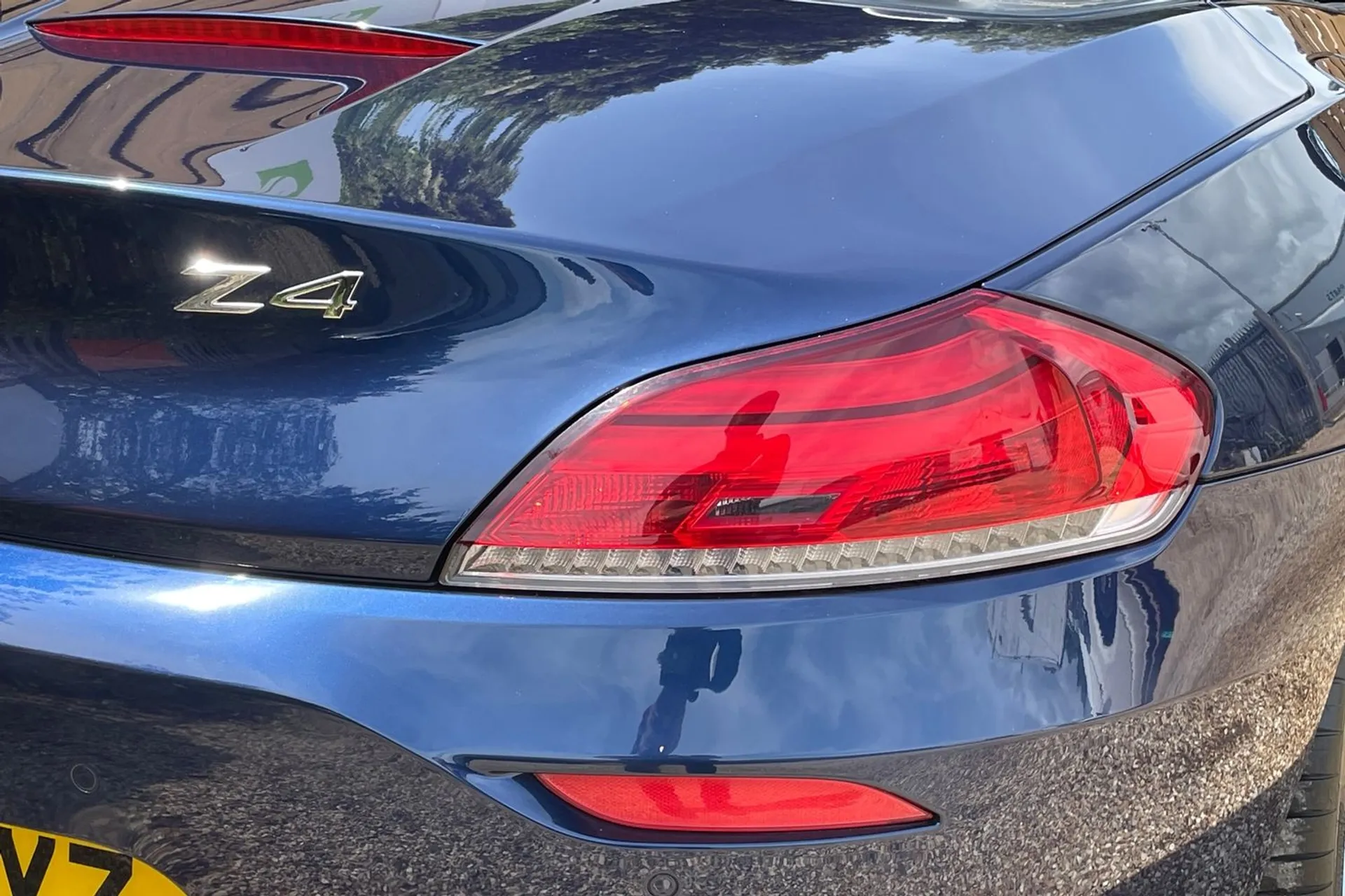 BMW Z4 thumbnail image number 21