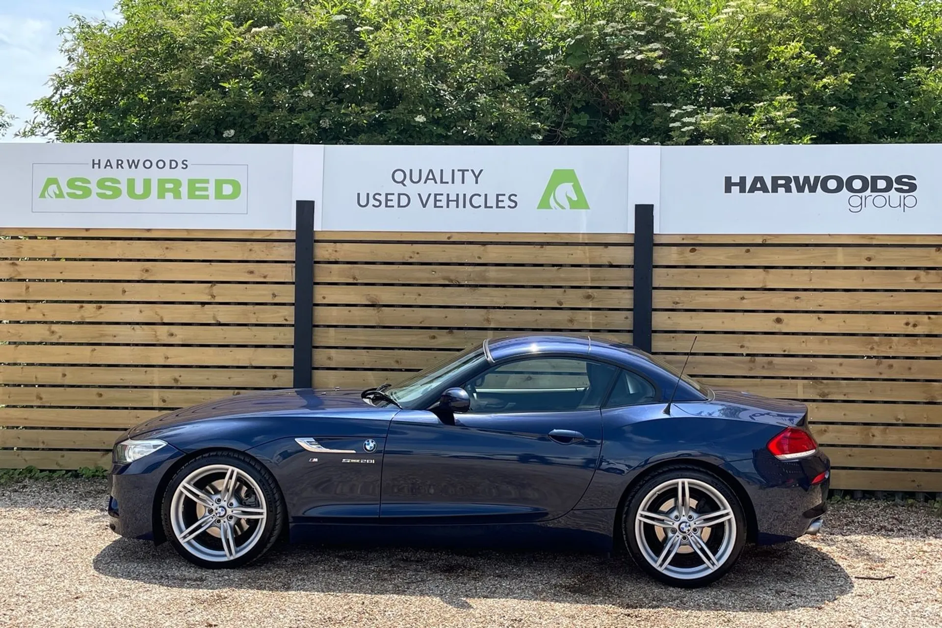 BMW Z4 thumbnail image number 10