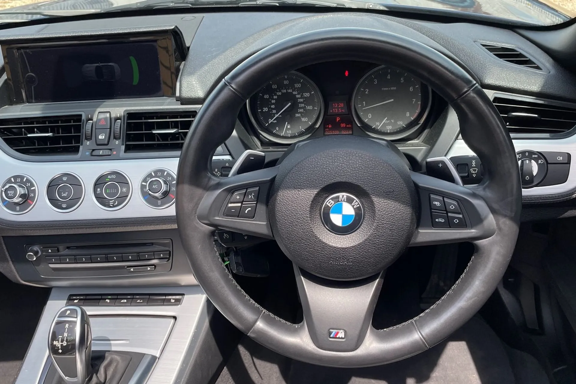 BMW Z4 thumbnail image number 35
