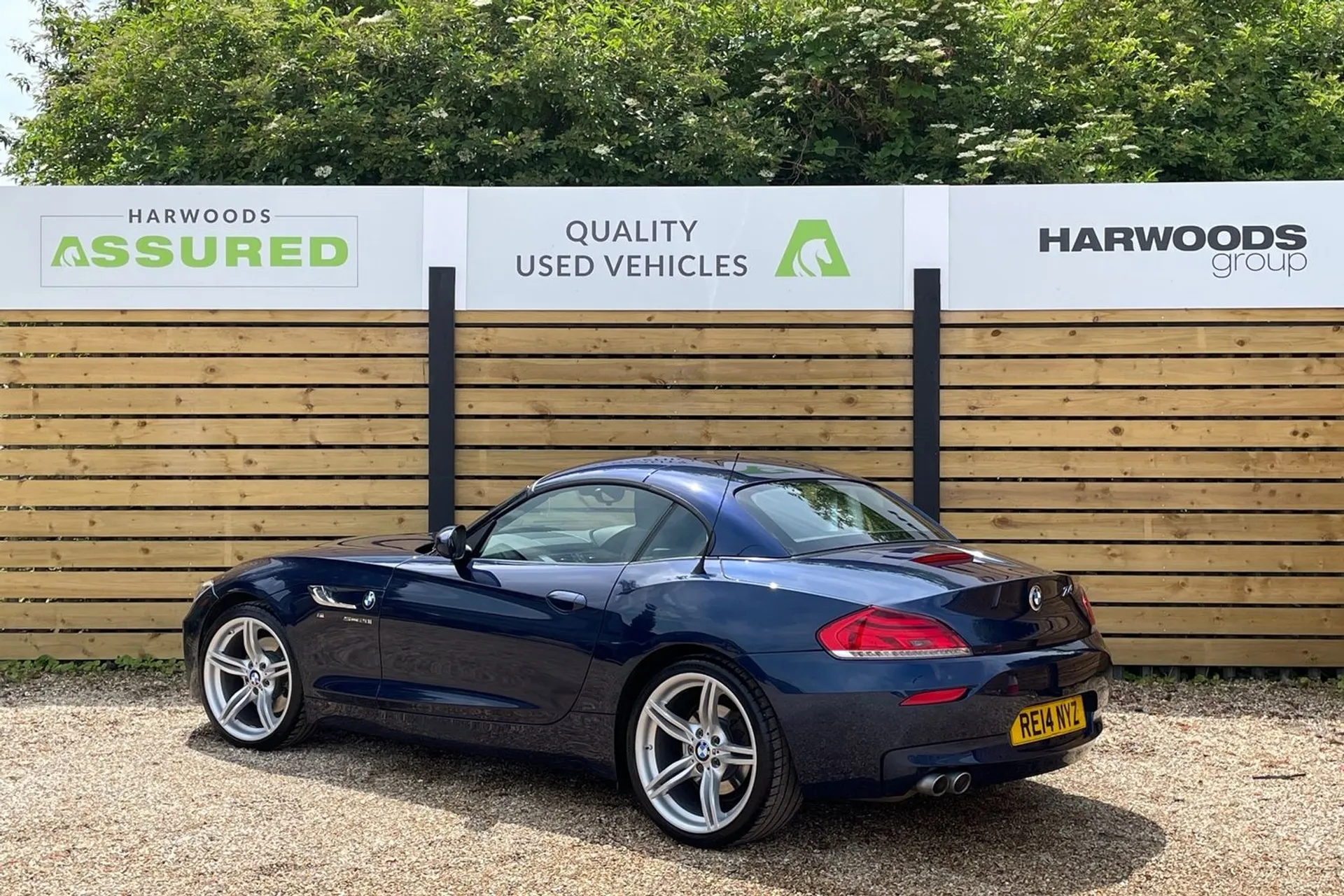 BMW Z4 thumbnail image number 9