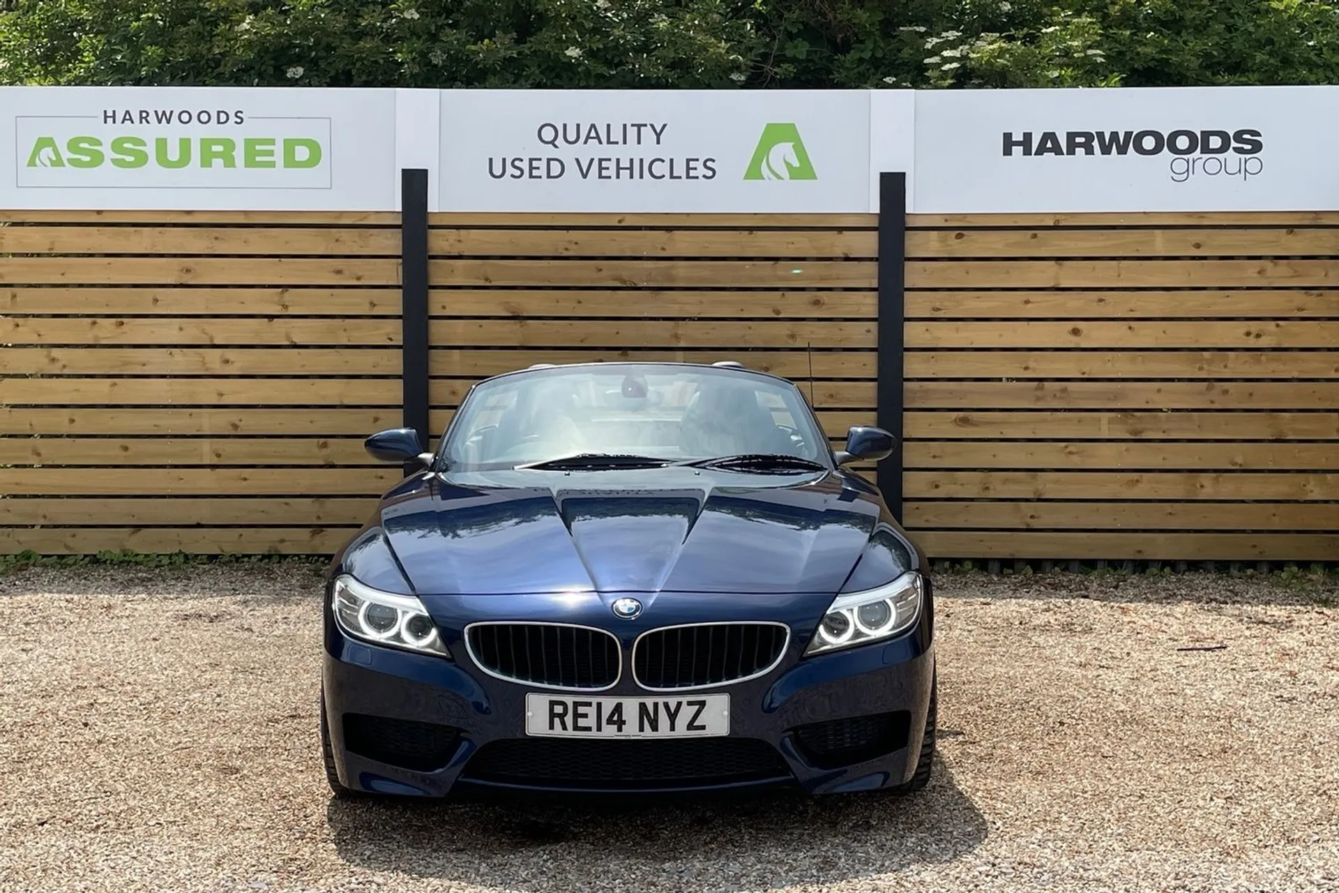 BMW Z4 thumbnail image number 12