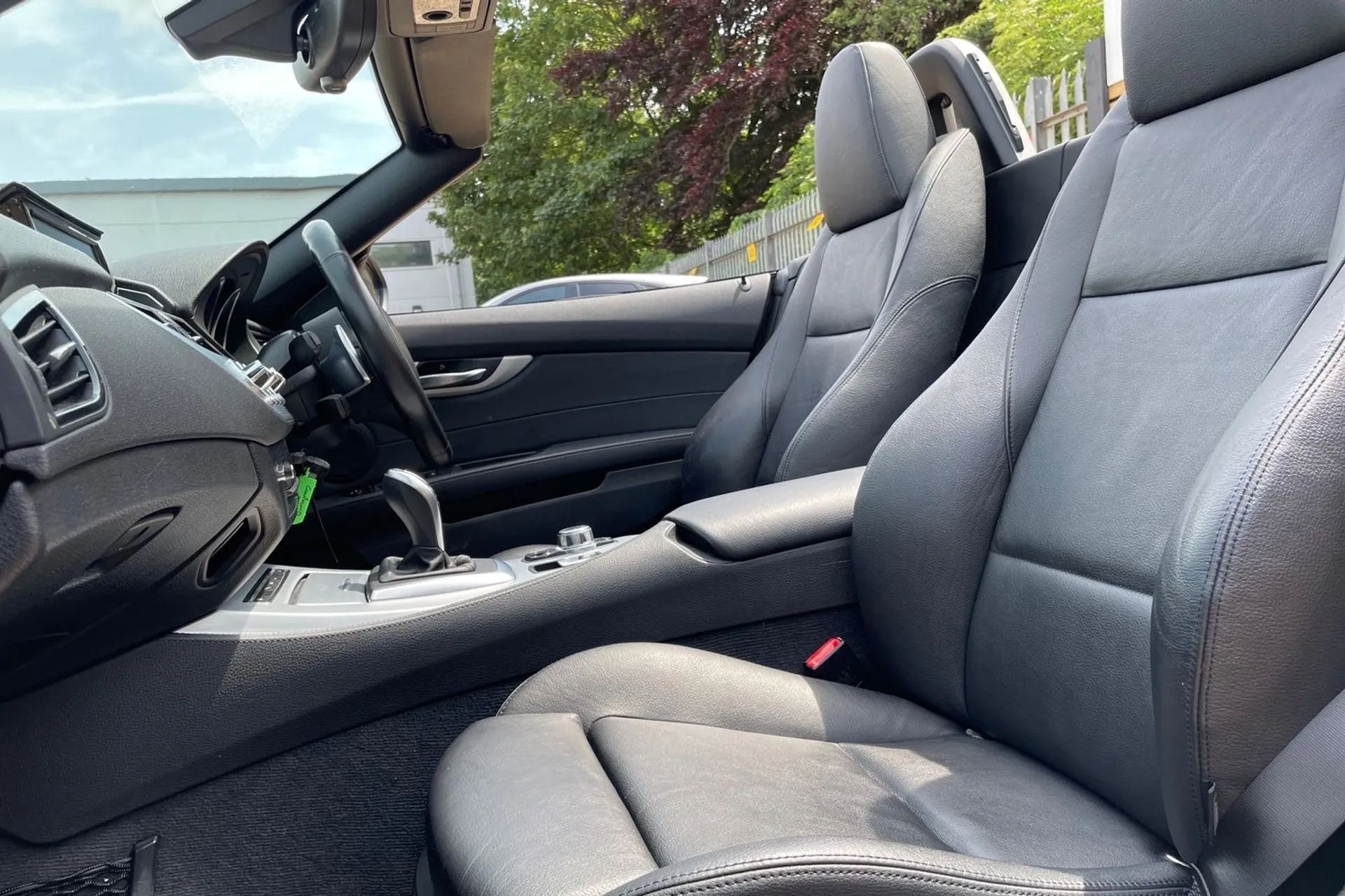 BMW Z4 thumbnail image number 29