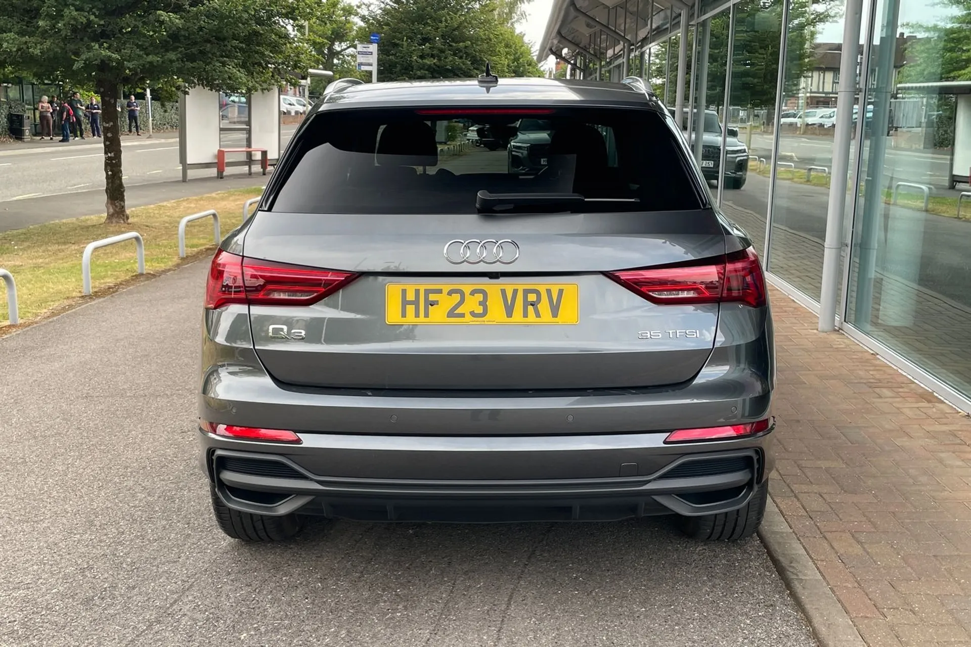 Audi Q3 thumbnail image number 6