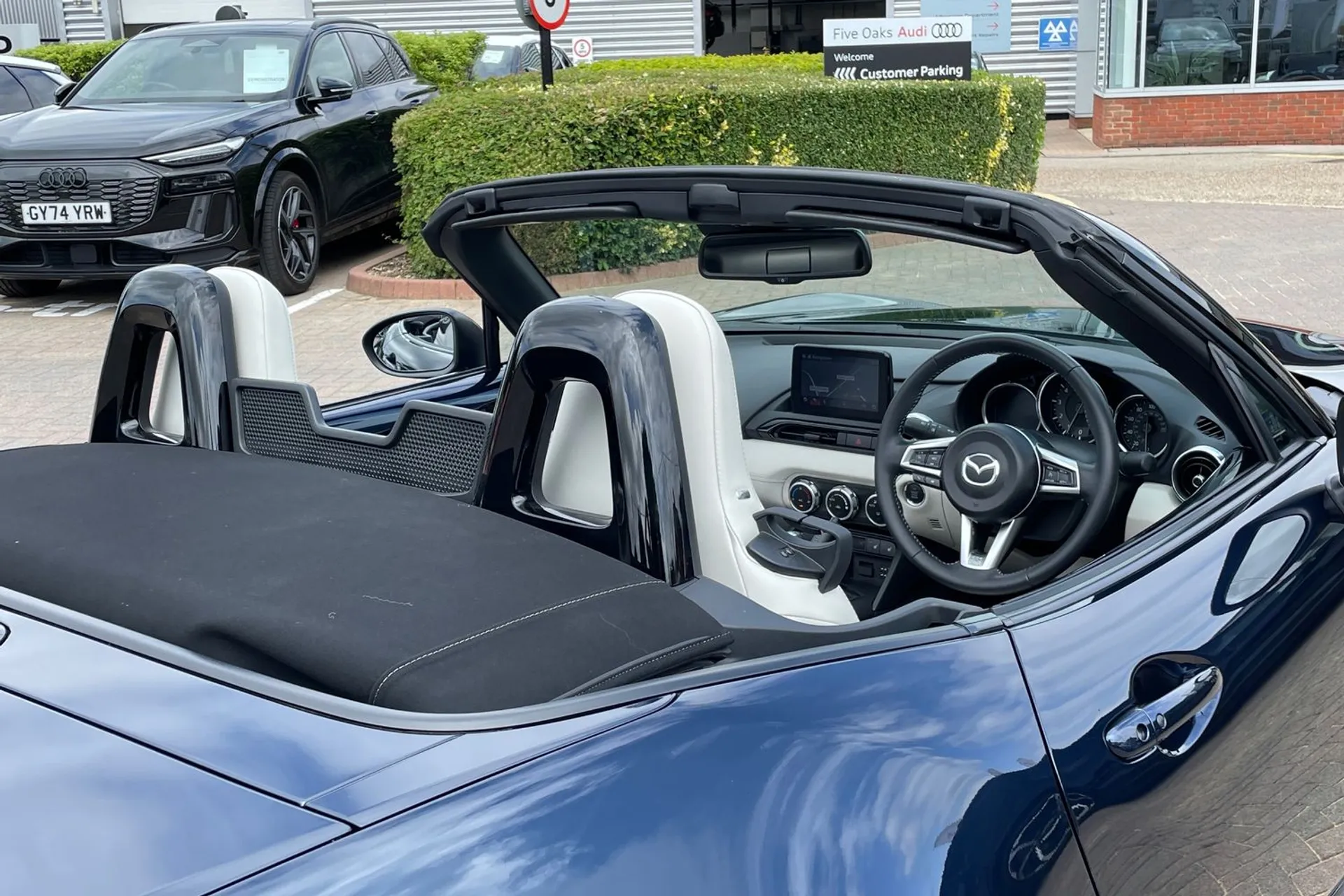 MAZDA MX-5 thumbnail image number 38