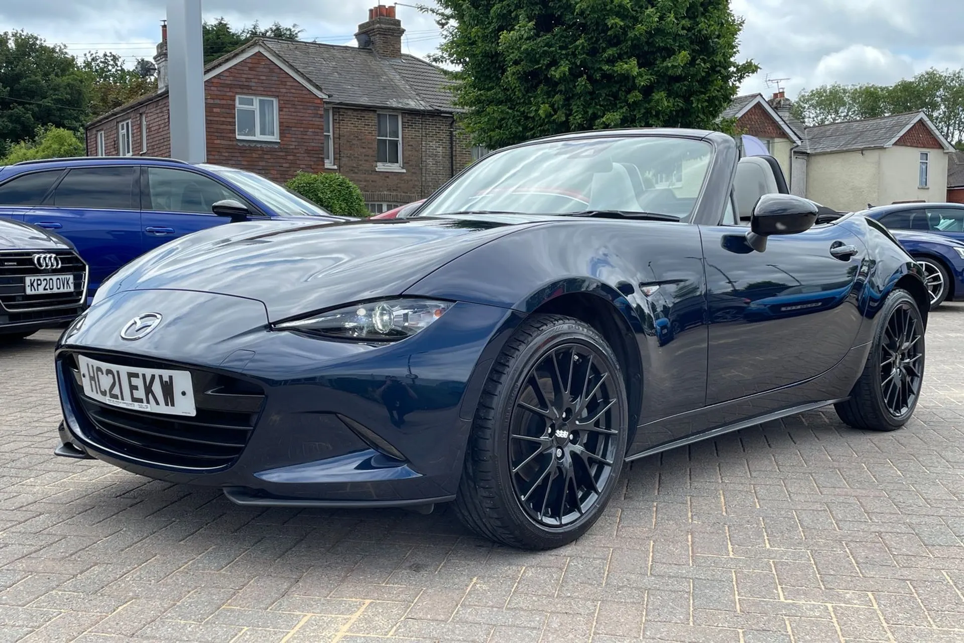 MAZDA MX-5 thumbnail image number 31