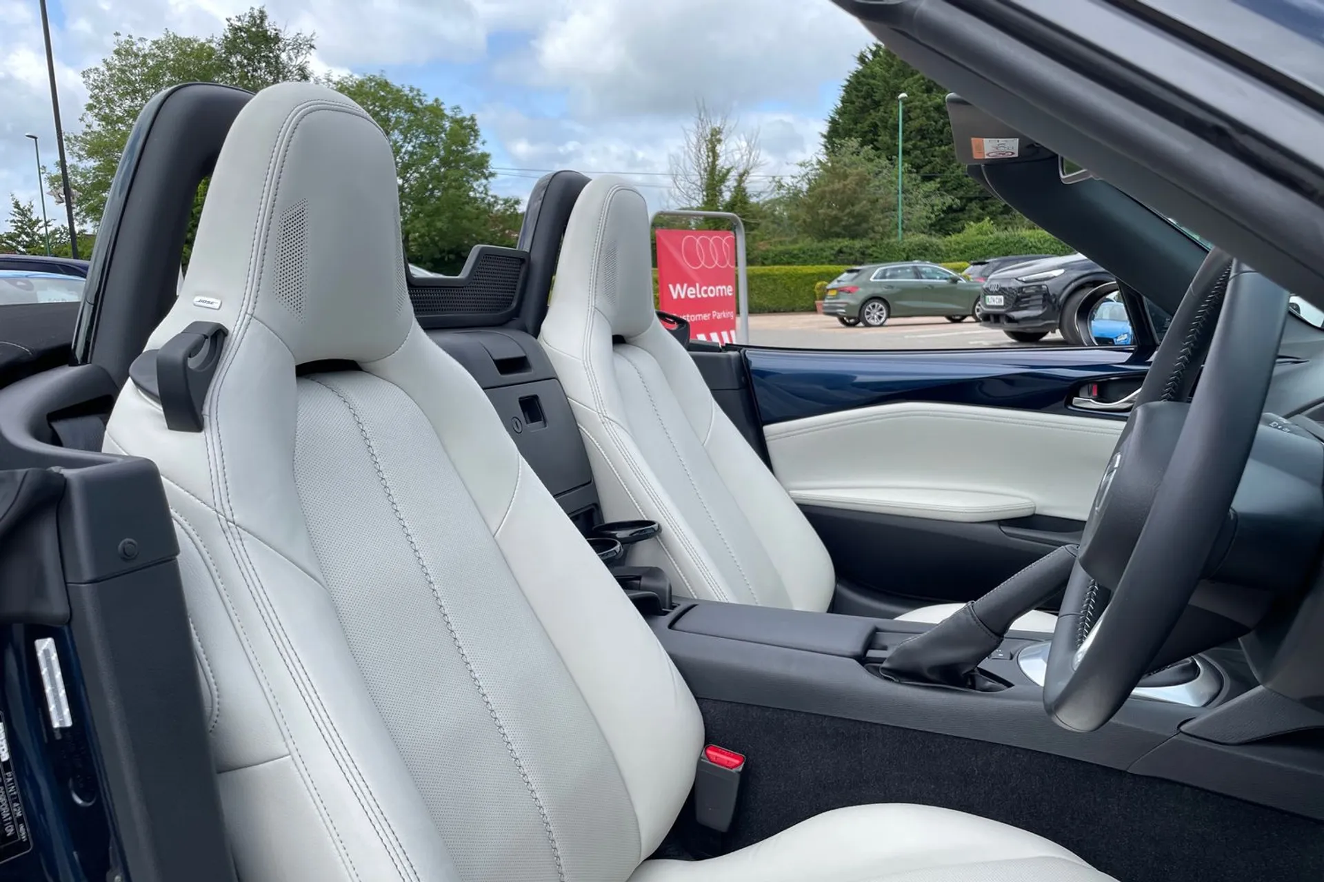 MAZDA MX-5 thumbnail image number 33