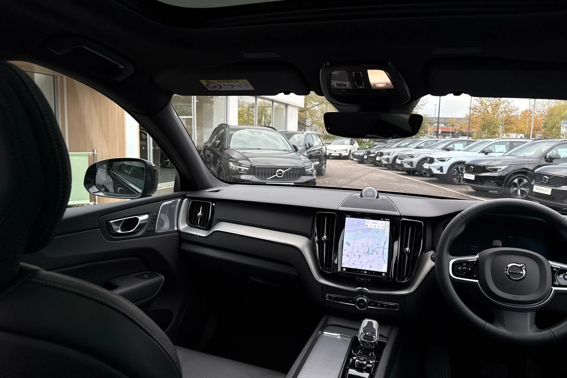 Volvo XC60 thumbnail image number 32