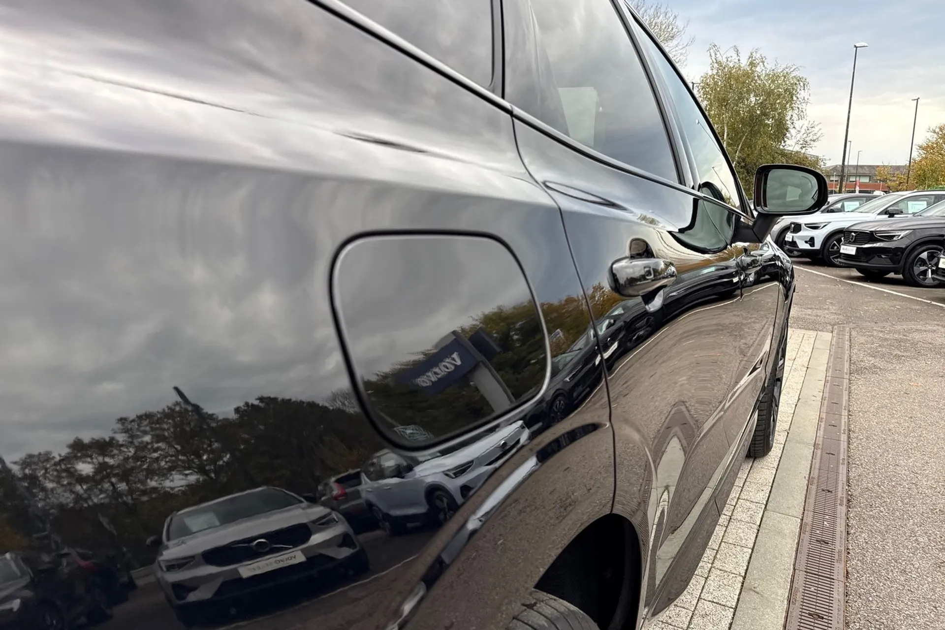 Volvo XC60 thumbnail image number 19