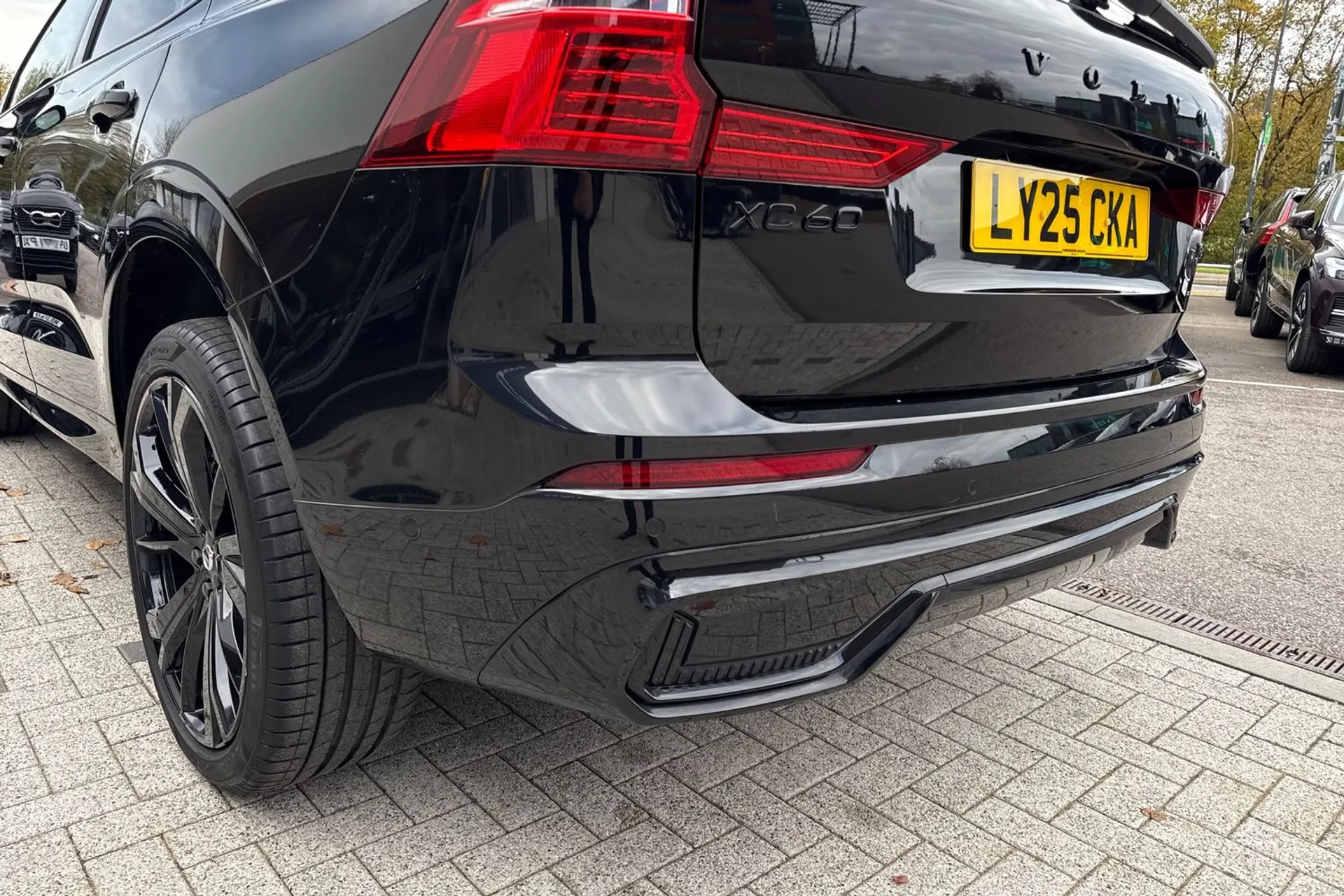 Volvo XC60 thumbnail image number 18