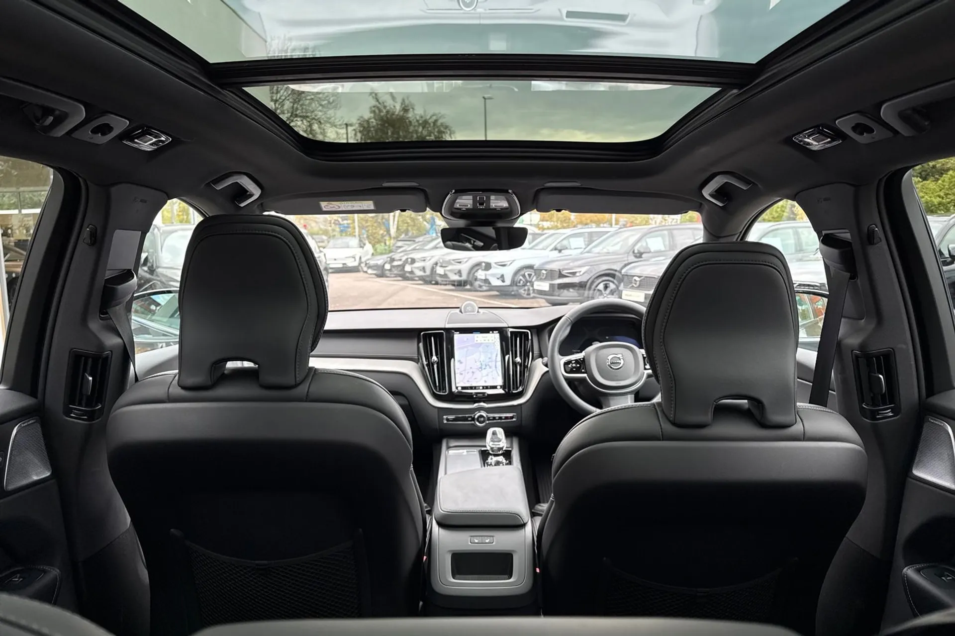 Volvo XC60 thumbnail image number 22