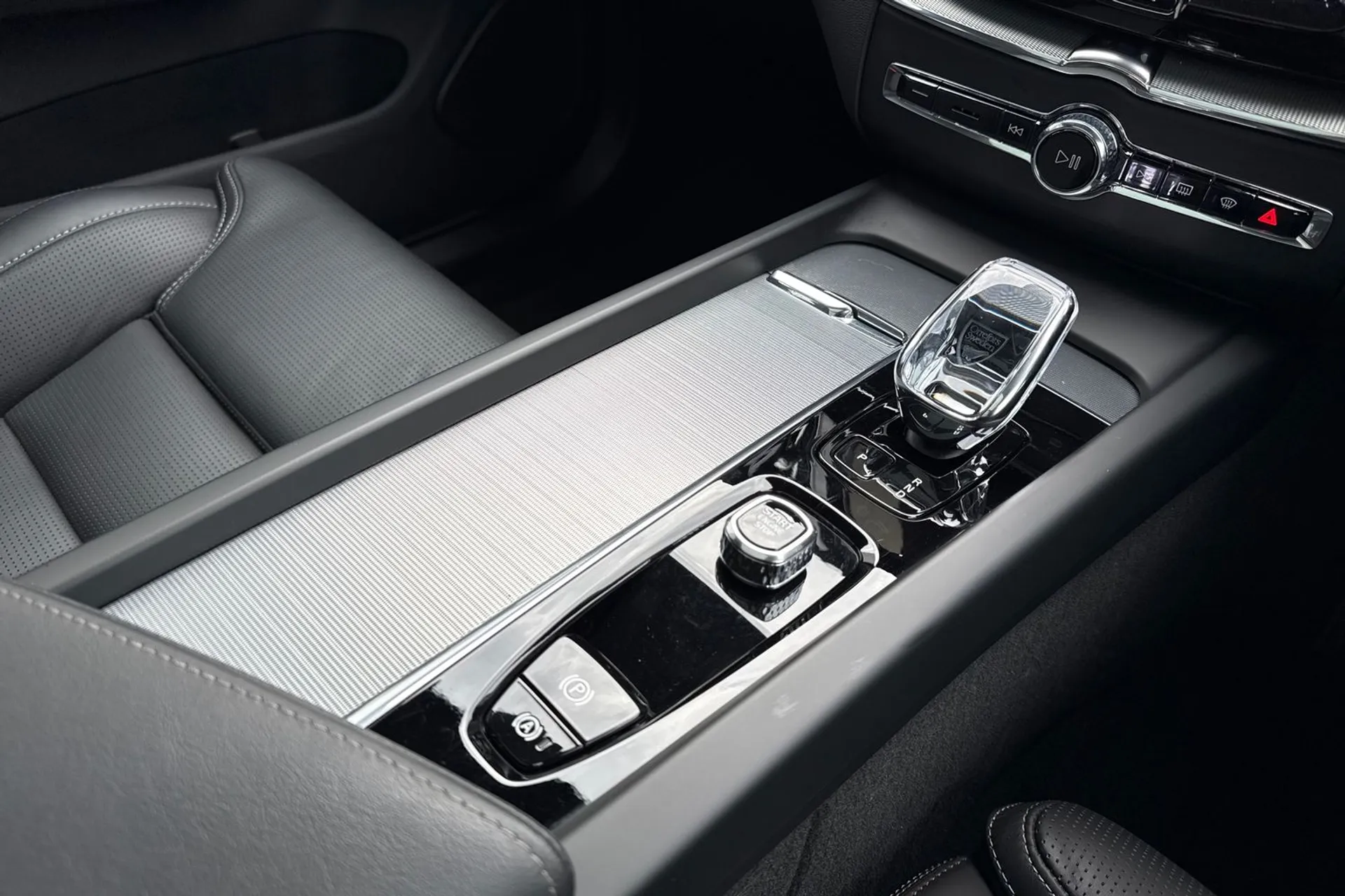 Volvo XC60 thumbnail image number 44