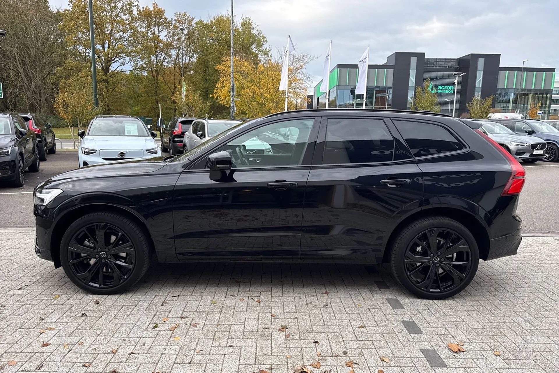 Volvo XC60 thumbnail image number 11